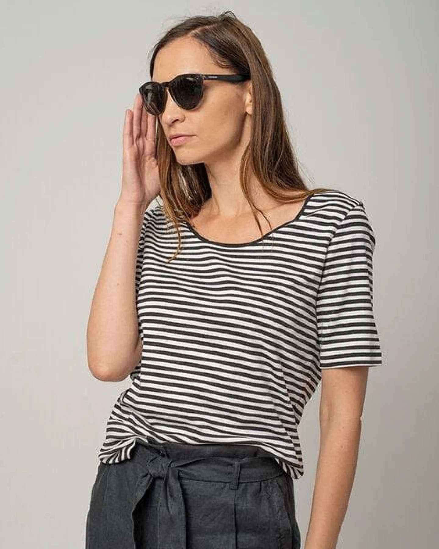 Alma & Lovis Kurzarmshirt aus 100% Bio-Baumwolle – Ansicht 3