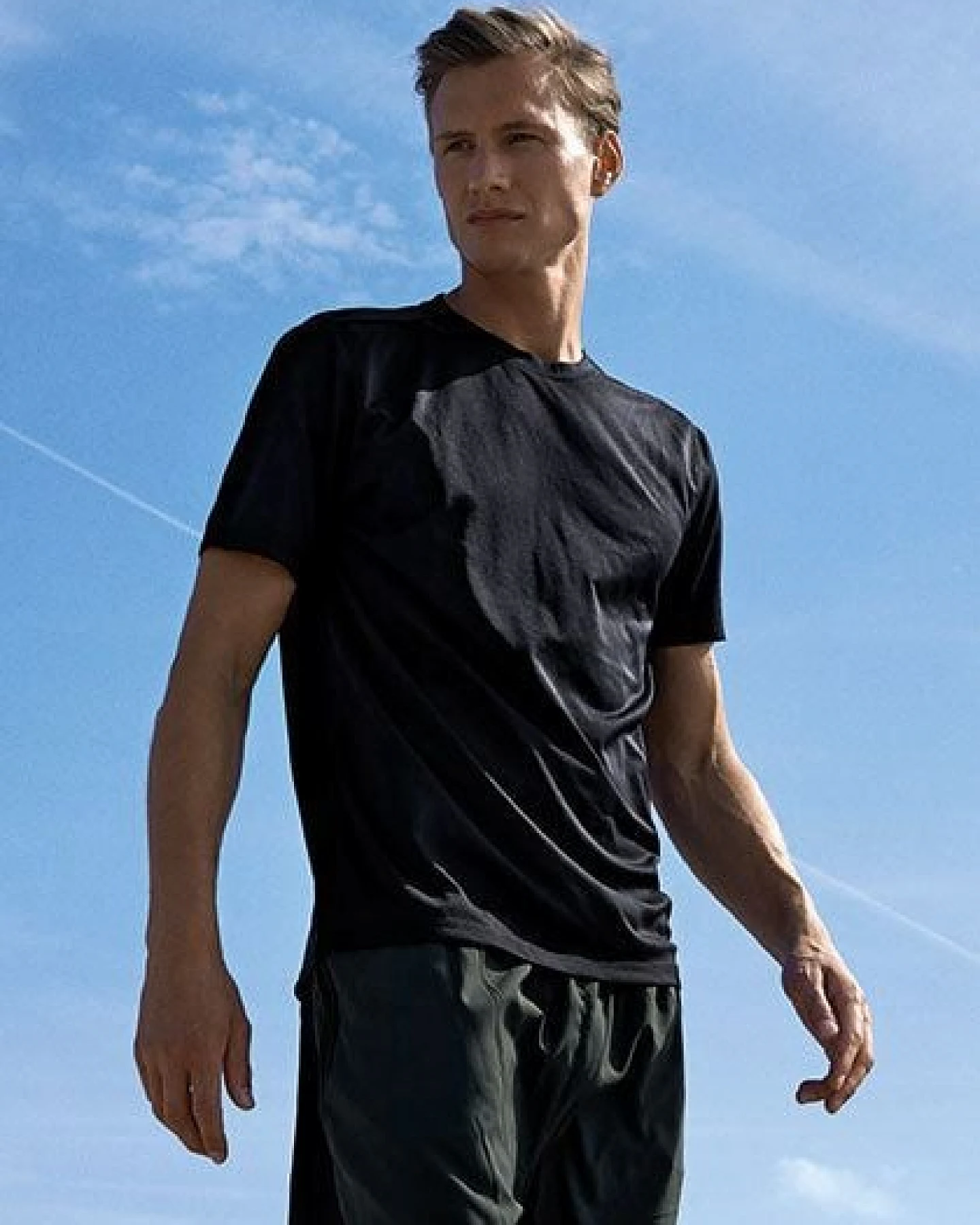 Neutral® Unisex T-Shirt Sportshirt Laufshirt Bodyfit Körpernah Schnell trocknend von Neutral RPet Recycling Polyester – Ansicht 2