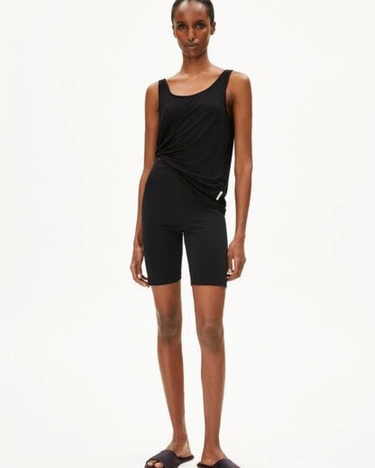 ARMEDANGELS NEDAA LITAA Damen Shorts aus Bio-Baumwoll Mix – Ansicht 4