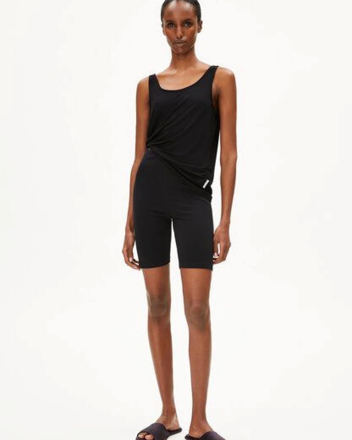 ARMEDANGELS NEDAA LITAA Damen Shorts aus Bio-Baumwoll Mix – Ansicht 4