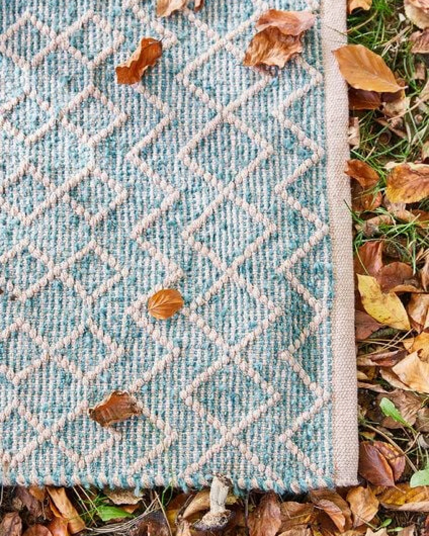 liv interior Recycelter In-/Outdoor Teppich BOUCLÉ – Ansicht 4