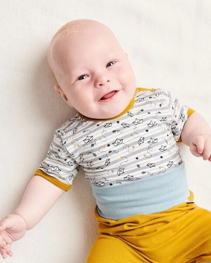 Cheeky Apple Kurzarm-Body "Goldschiffchen"aus Bio-Baumwolle