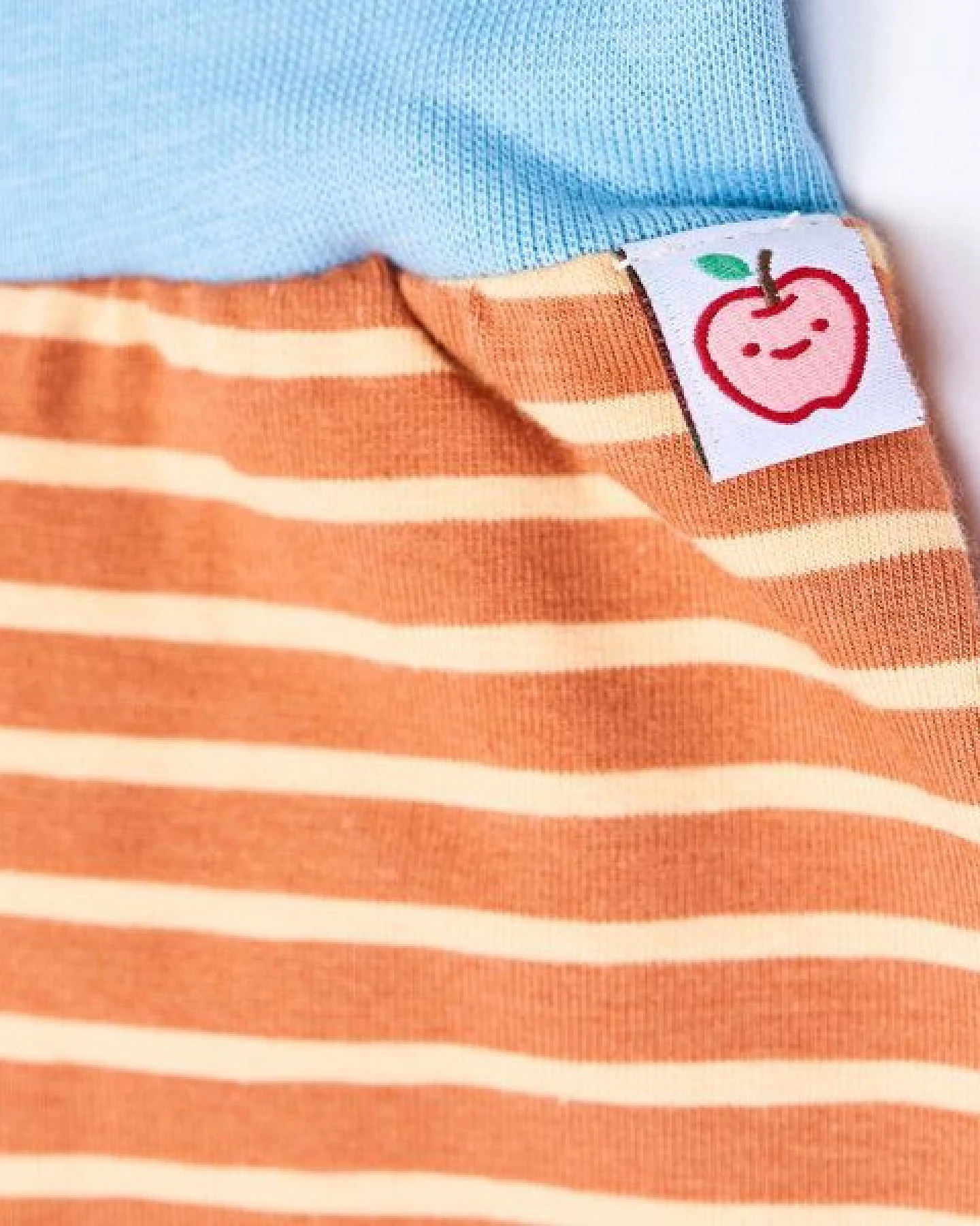 Cheeky Apple Pumphose aus Bio-Baumwolle "Streifen Caramell" – Ansicht 3