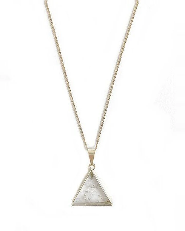 Crystal and Sage Bergkristall Dreieck Halskette, aufrecht, vergoldet oder versilbert