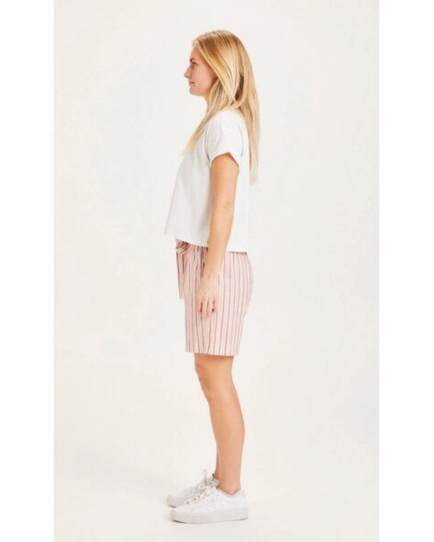 KnowledgeCotton Apparel Gestreifte Paperbag Shorts TULIP mit Tencel – Ansicht 2