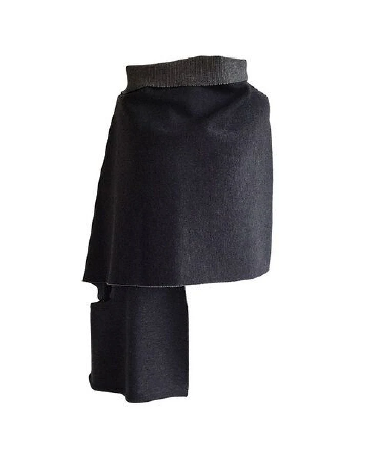 austriandesign.at EIN LochSchal reversibel aus extrafeiner Merinowolle