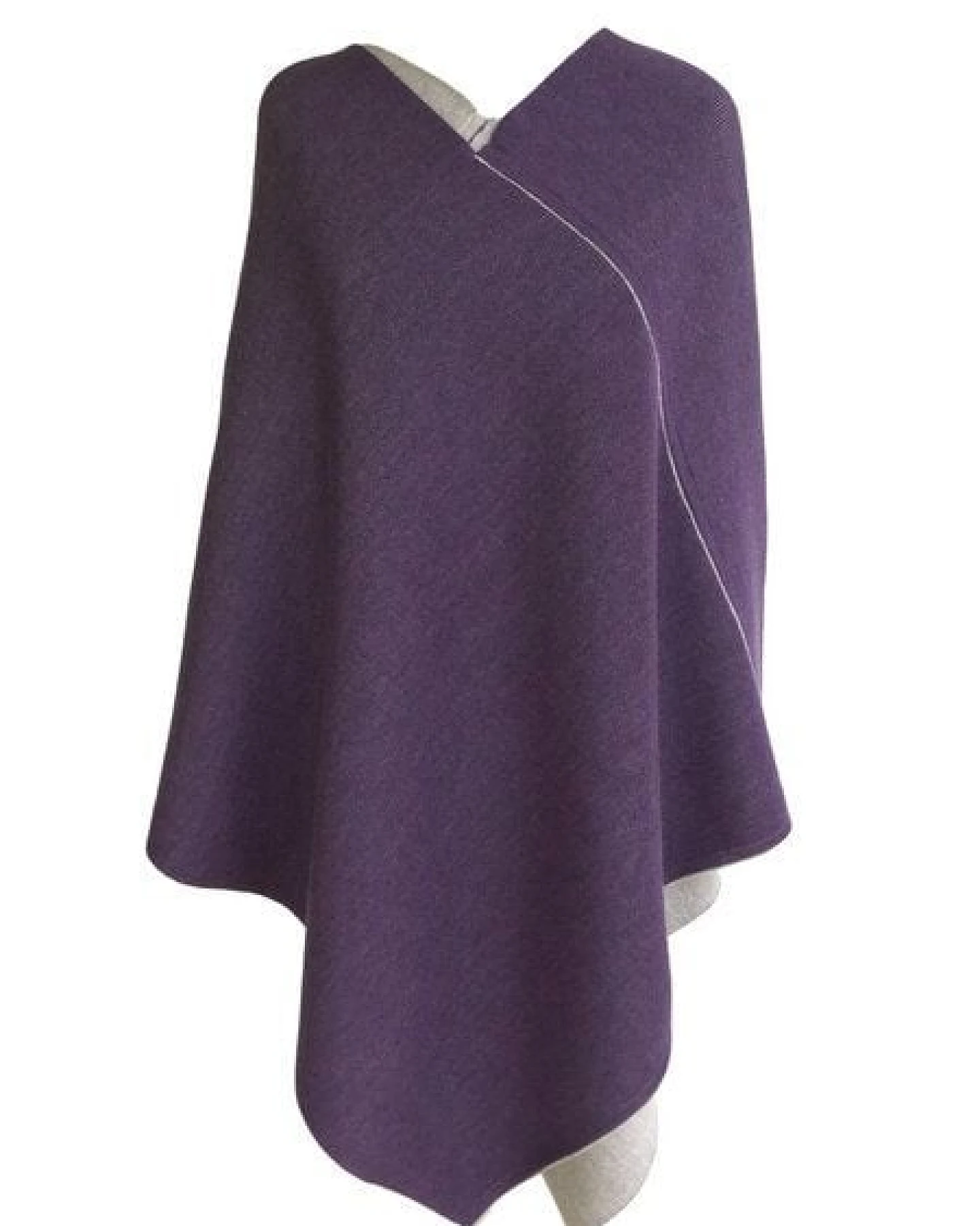 austriandesign.at DreieckPoncho reversibel dick aus extrafeiner Merinowolle – Ansicht 4