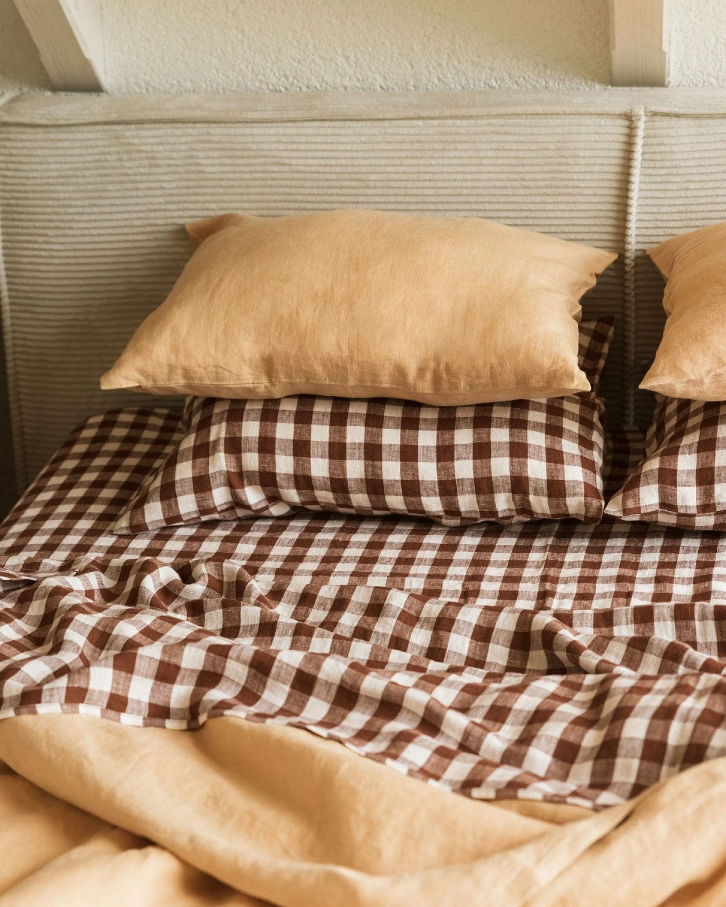 AmourLinen unisex vegan Set Bettlaken Mocha Gingham – Ansicht 2