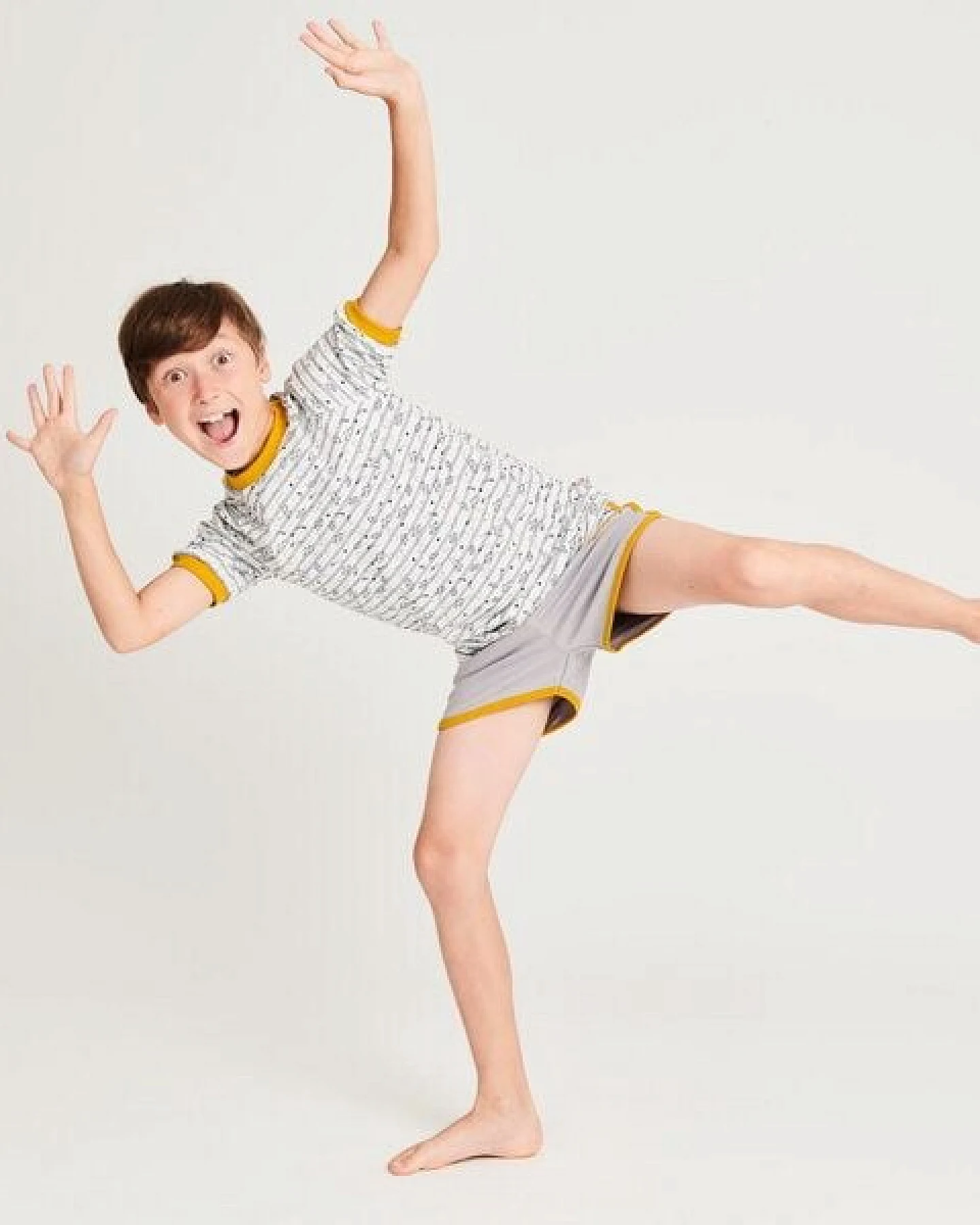 Cheeky Apple Sommer-Shorts "Sommersweat Grau – Ansicht 4