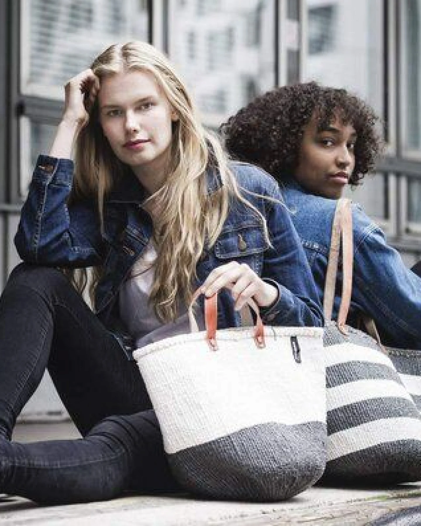 KIONDO Tasche - Stripes - Sisal Umhängetasche - Upcycling - Mifuko – Ansicht 2