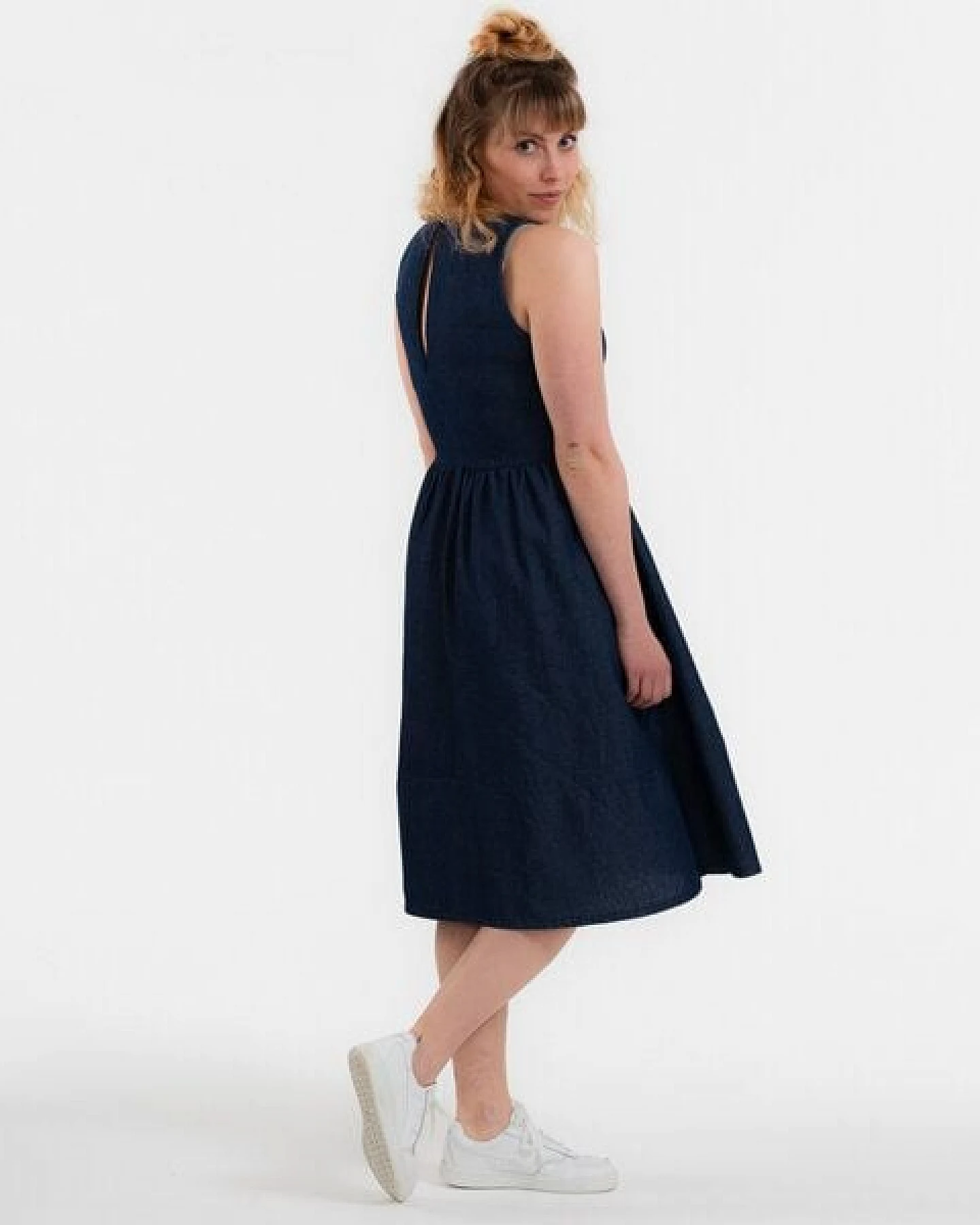 GARY MASH Kleid Wylie aus leichtem Denim – Ansicht 3