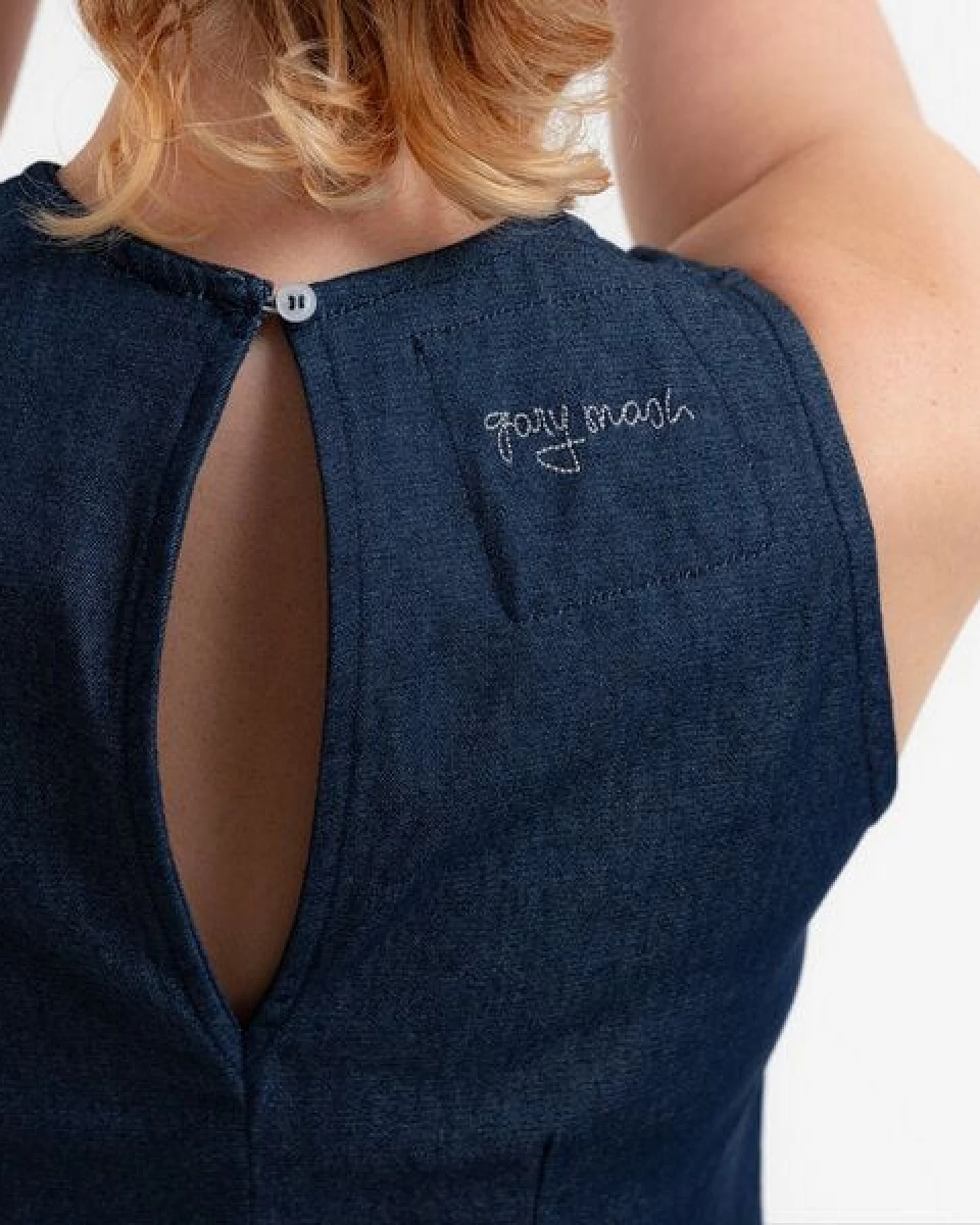 GARY MASH Kleid Wylie aus leichtem Denim – Ansicht 4