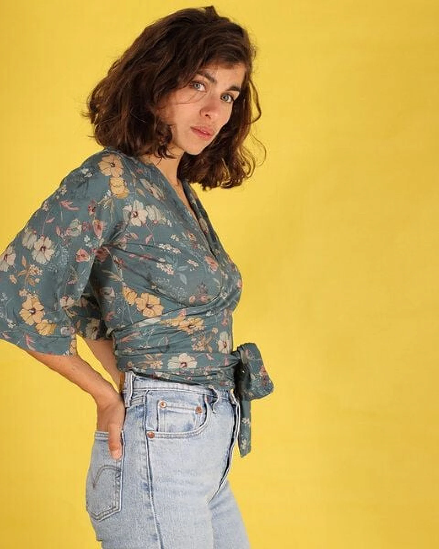ManduTrap Wickelbluse "Floralia" aus Biobaumwolle kbA mit Blumenmuster – Ansicht 3