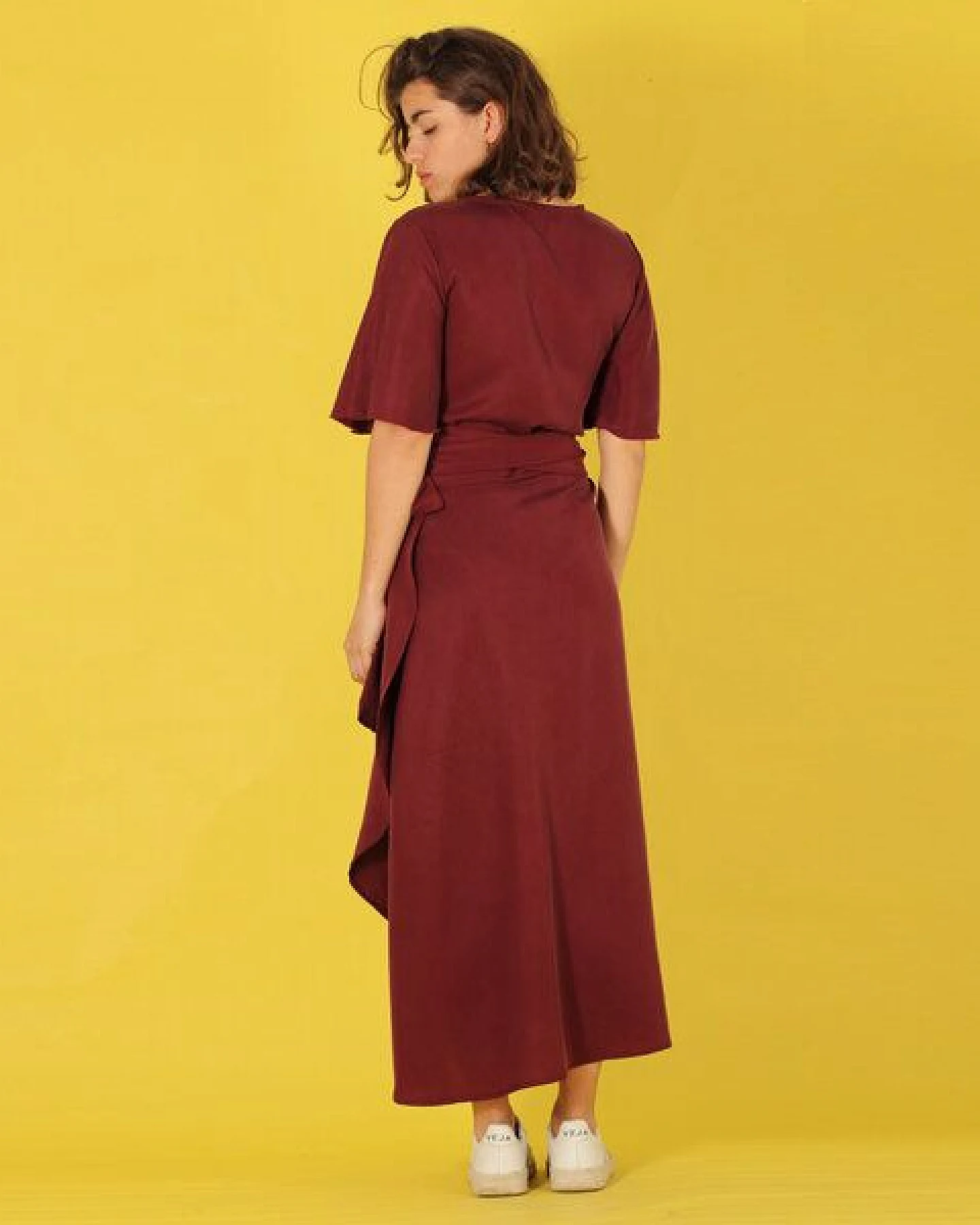 ManduTrap Langes Tencel Wickelkleid "Luma" in violett oder grau-olive – Ansicht 4