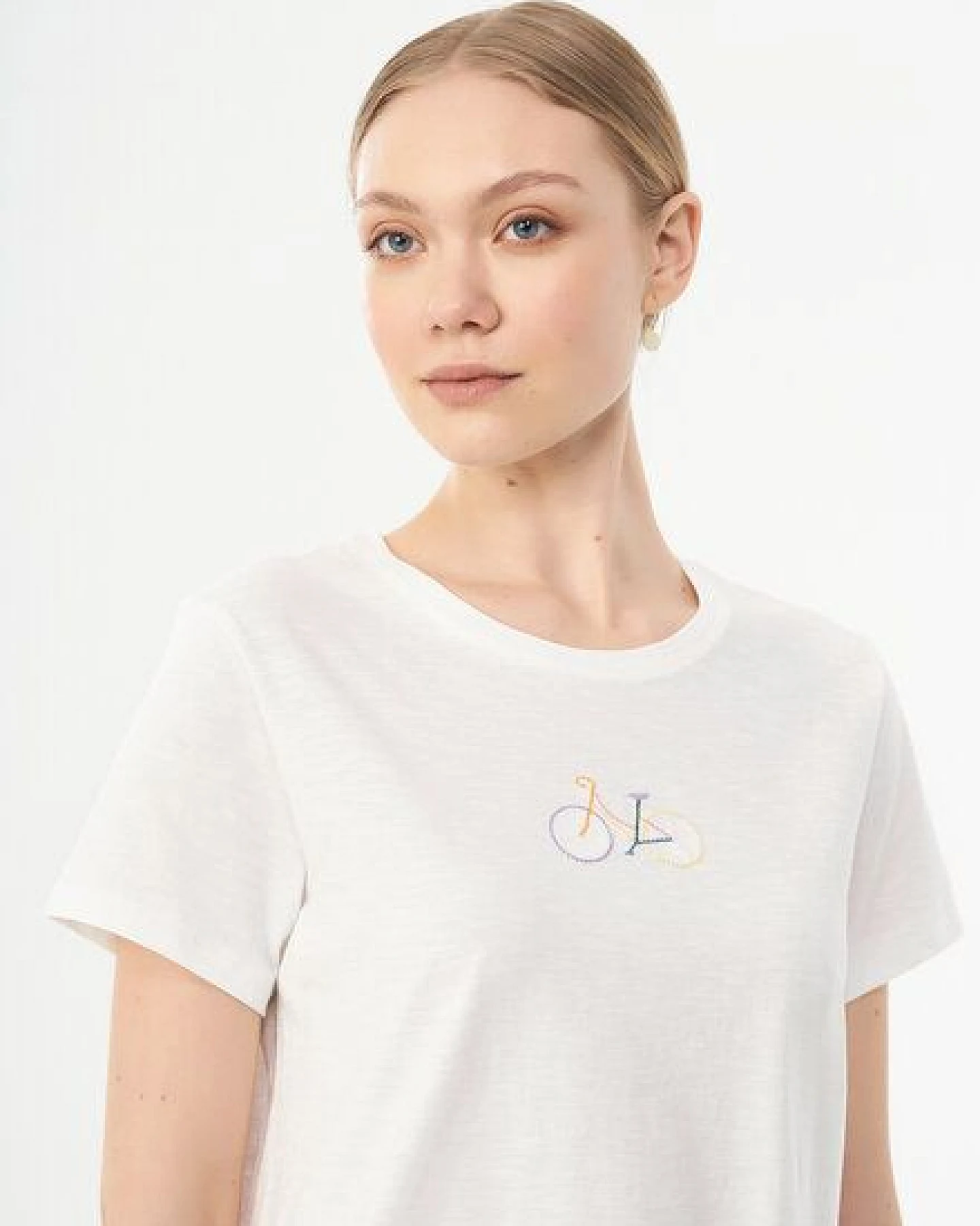 ORGANICATION T-Shirt aus Bio-Baumwolle mit Fahrrad-Stickerei – Ansicht 3