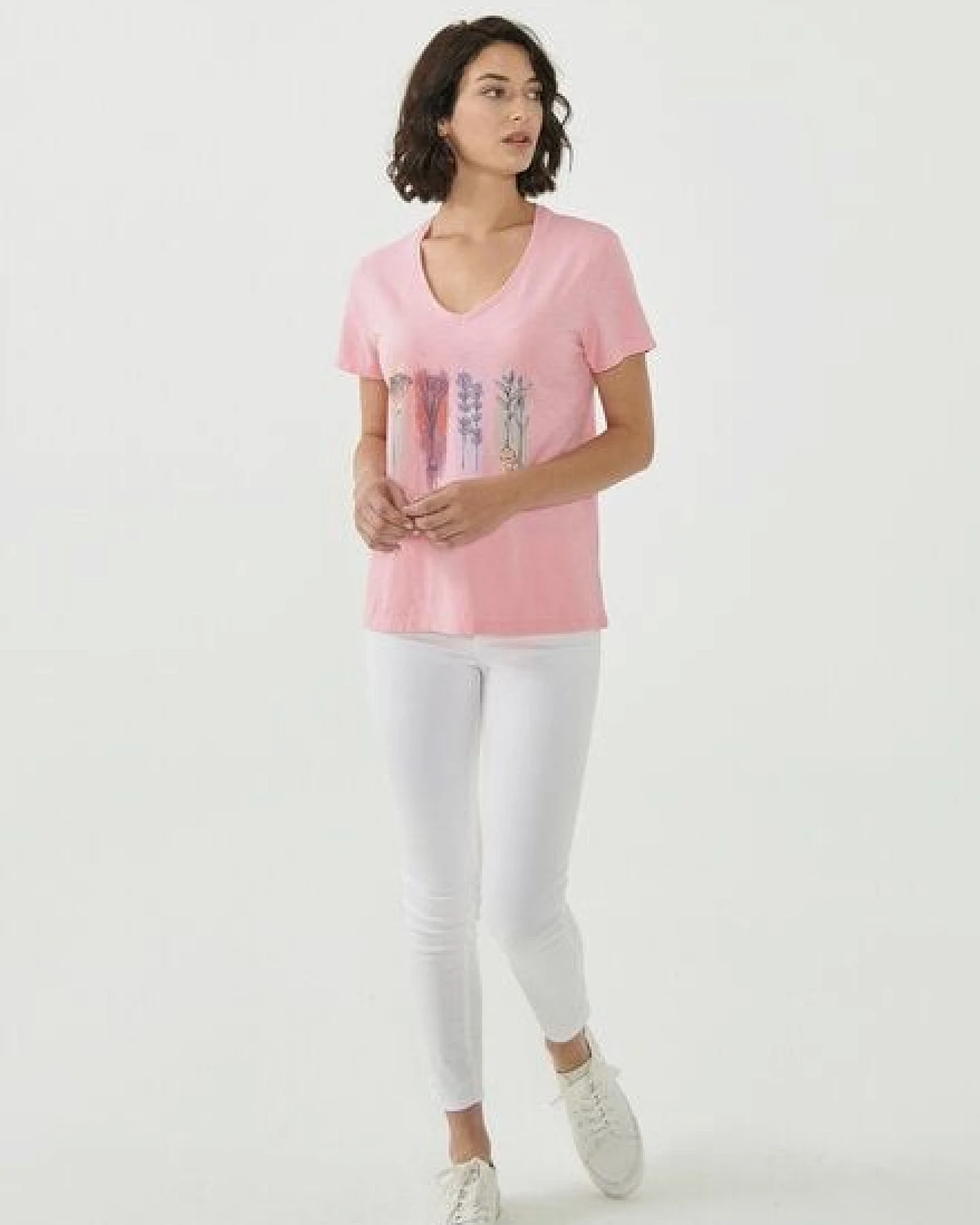 ORGANICATION T-Shirt aus Bio-Baumwolle mit Blumen-Print – Ansicht 2