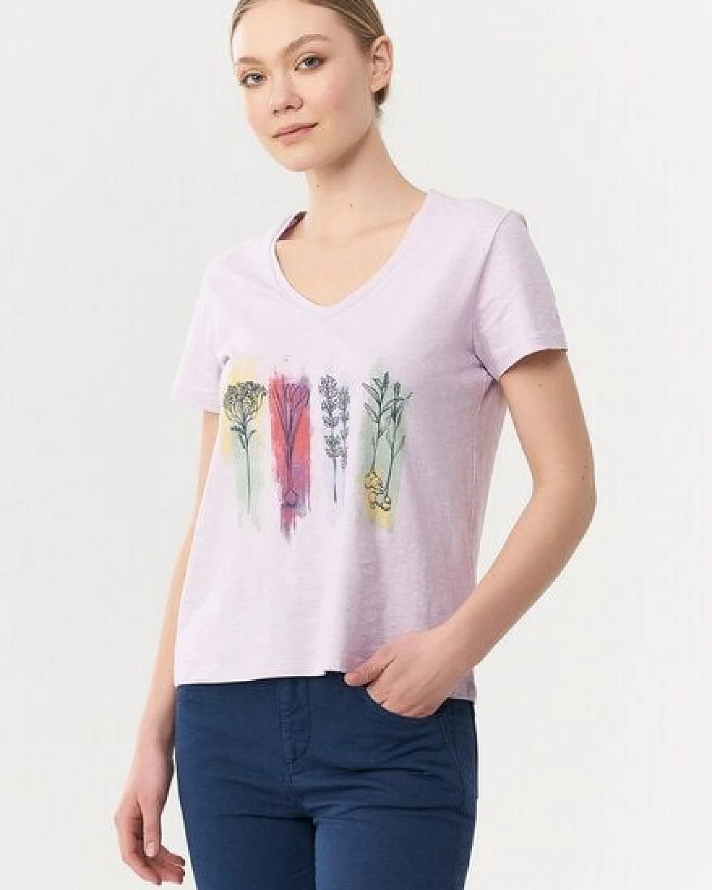 ORGANICATION T-Shirt aus Bio-Baumwolle mit Blumen-Print – Ansicht 3
