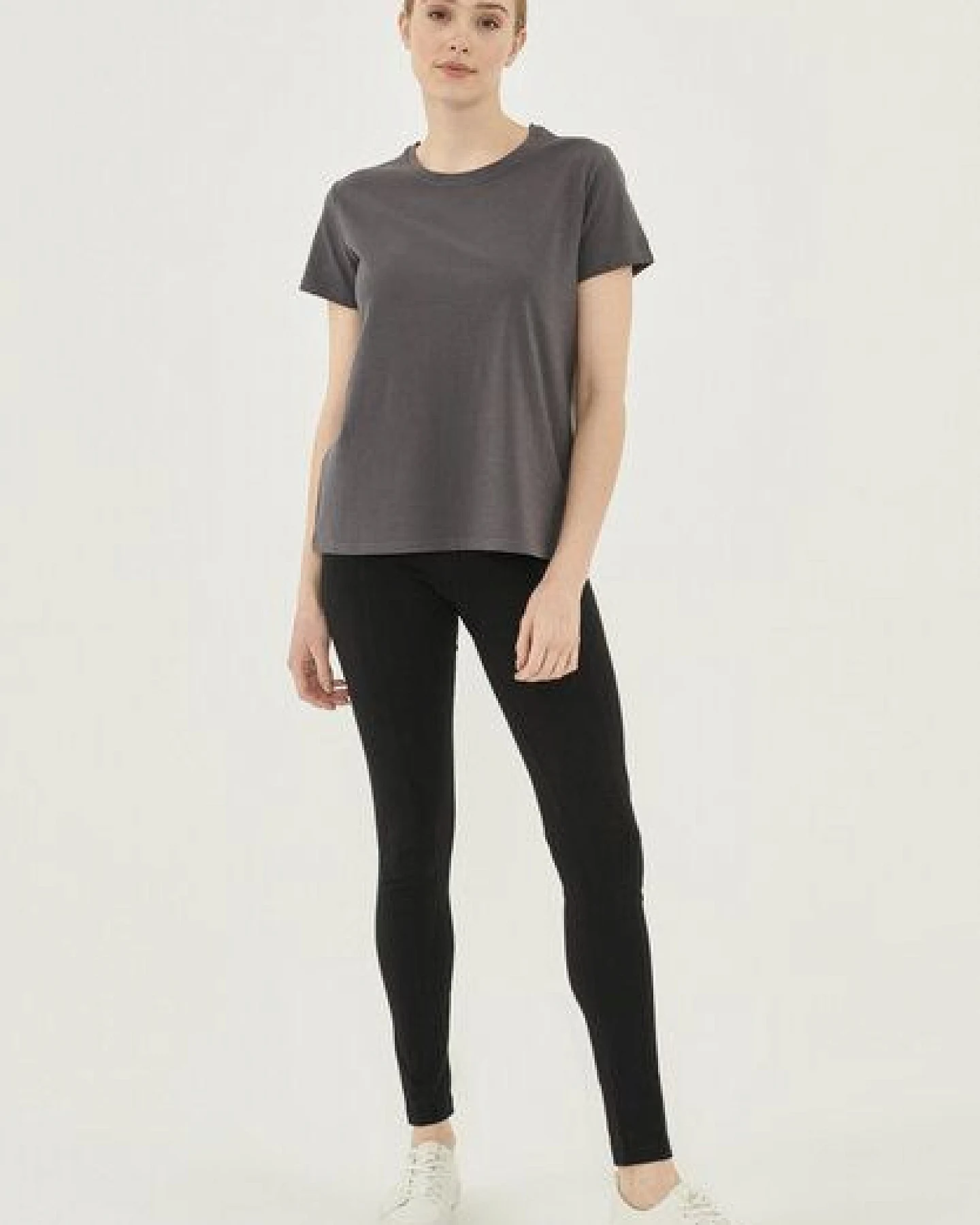 ORGANICATION Damen Basic T-Shirt aus Bio-Baumwolle – Ansicht 2