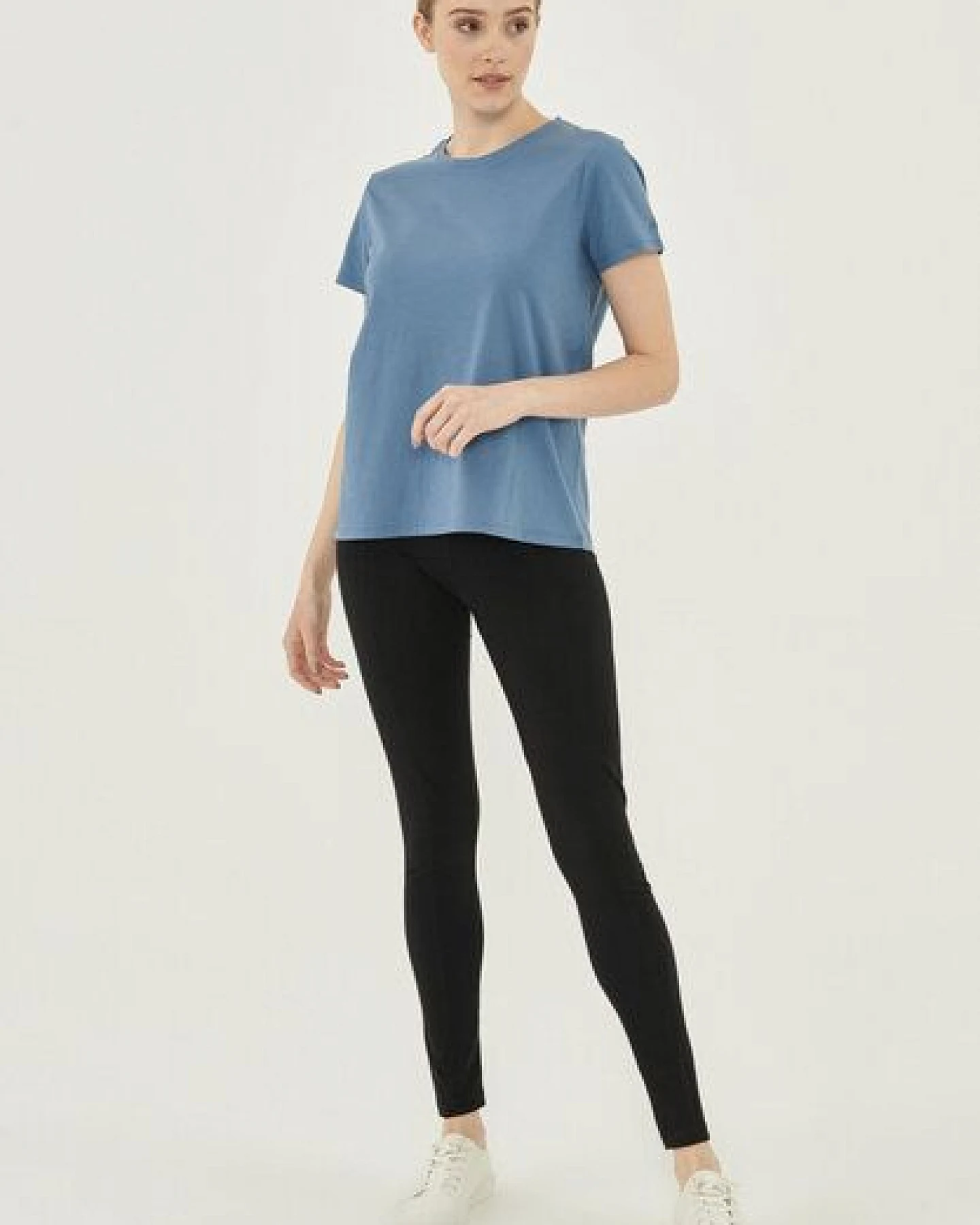 ORGANICATION Damen Basic T-Shirt aus Bio-Baumwolle – Ansicht 2