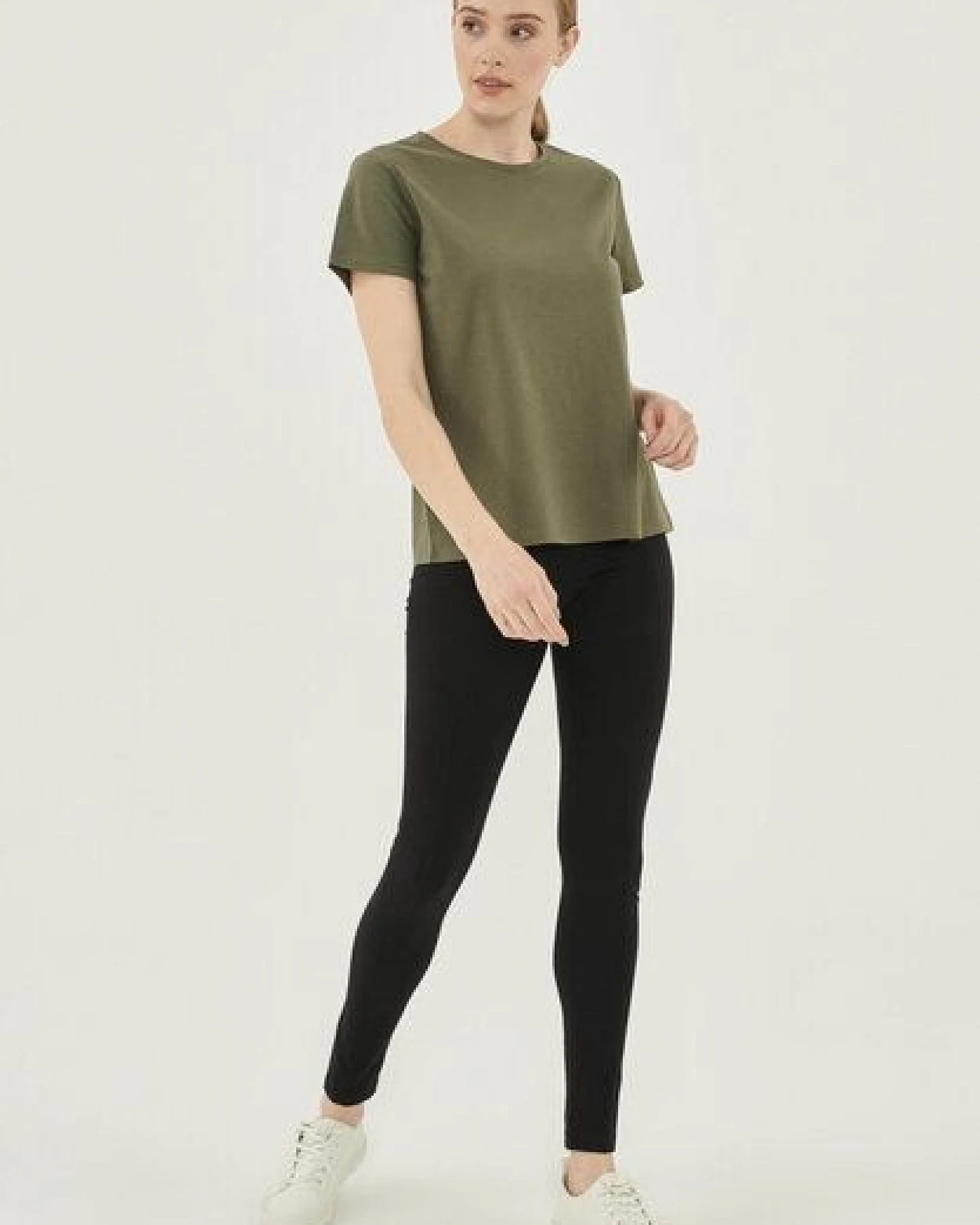 ORGANICATION Damen Basic T-Shirt aus Bio-Baumwolle – Ansicht 2