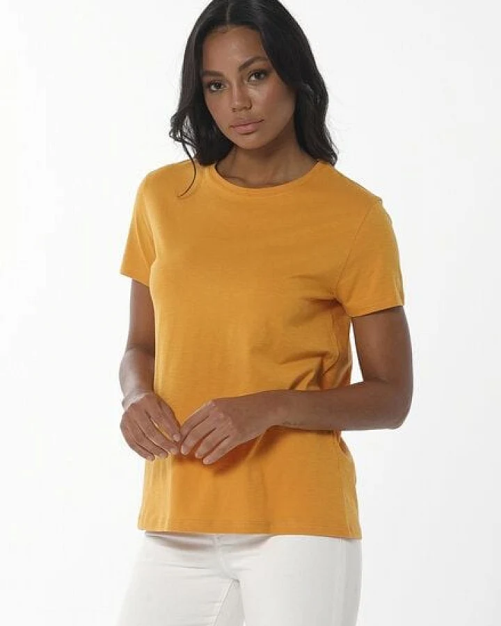 Produktseite: ORGANICATION Damen Basic T-Shirt aus Bio-Baumwolle