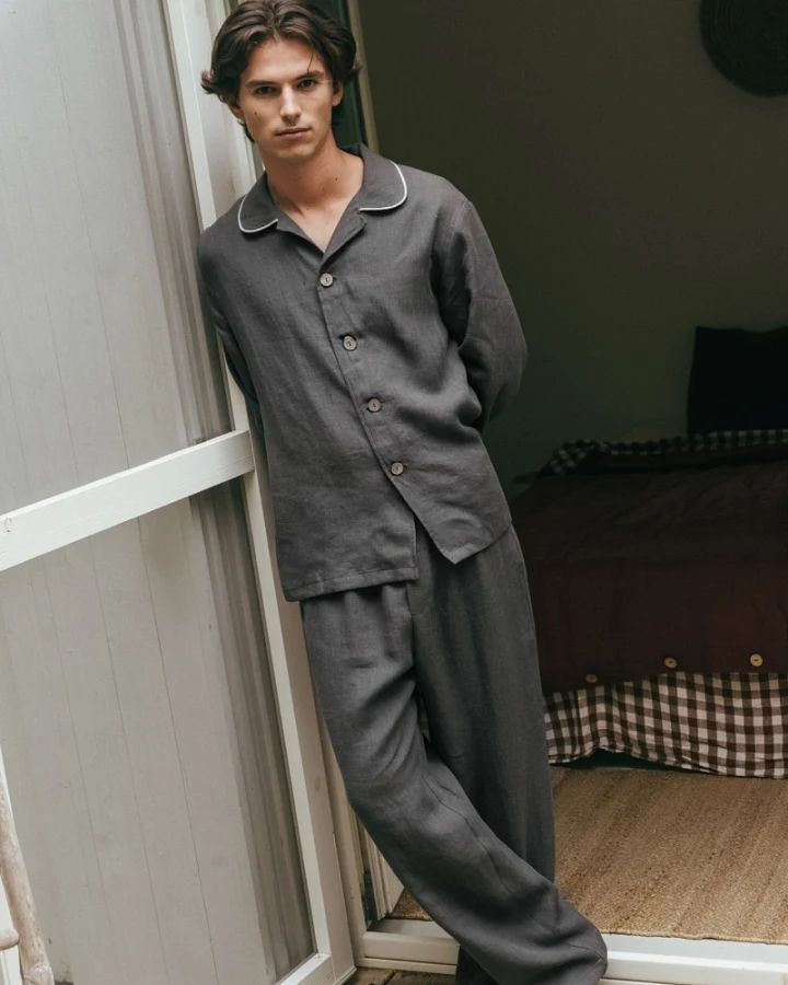 AmourLinen Herren vegan Set Pyjama Klassisch Harry Holzkohle