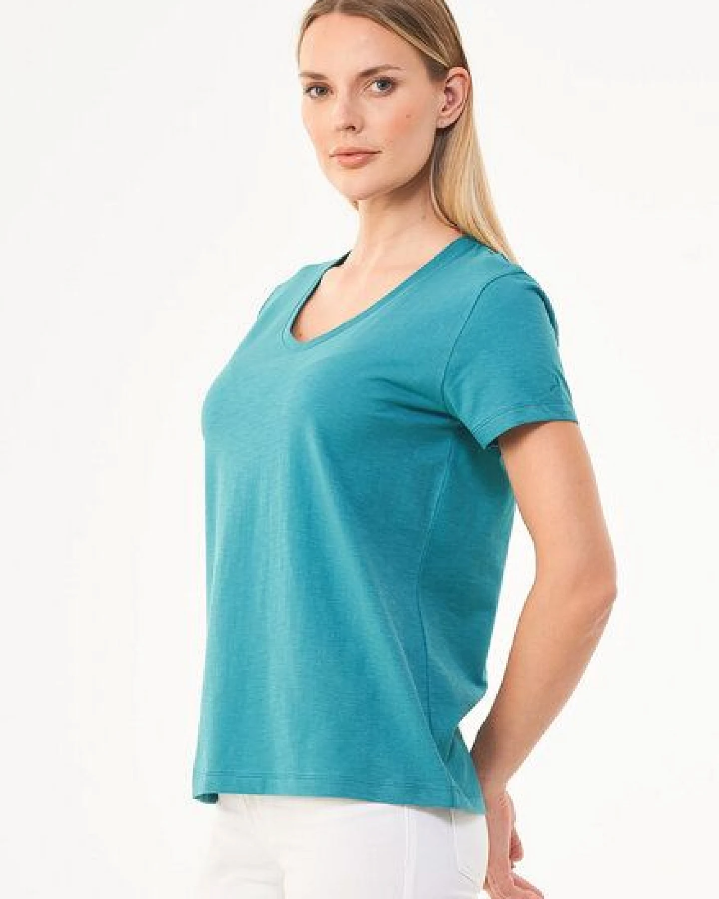 ORGANICATION Damen Basic T-Shirt aus Bio-Baumwolle mit V-Ausschnitt – Ansicht 4