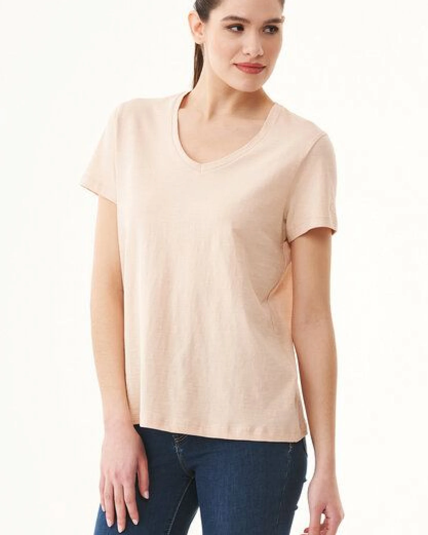 ORGANICATION Damen Basic T-Shirt aus Bio-Baumwolle mit V-Ausschnitt – Ansicht 3
