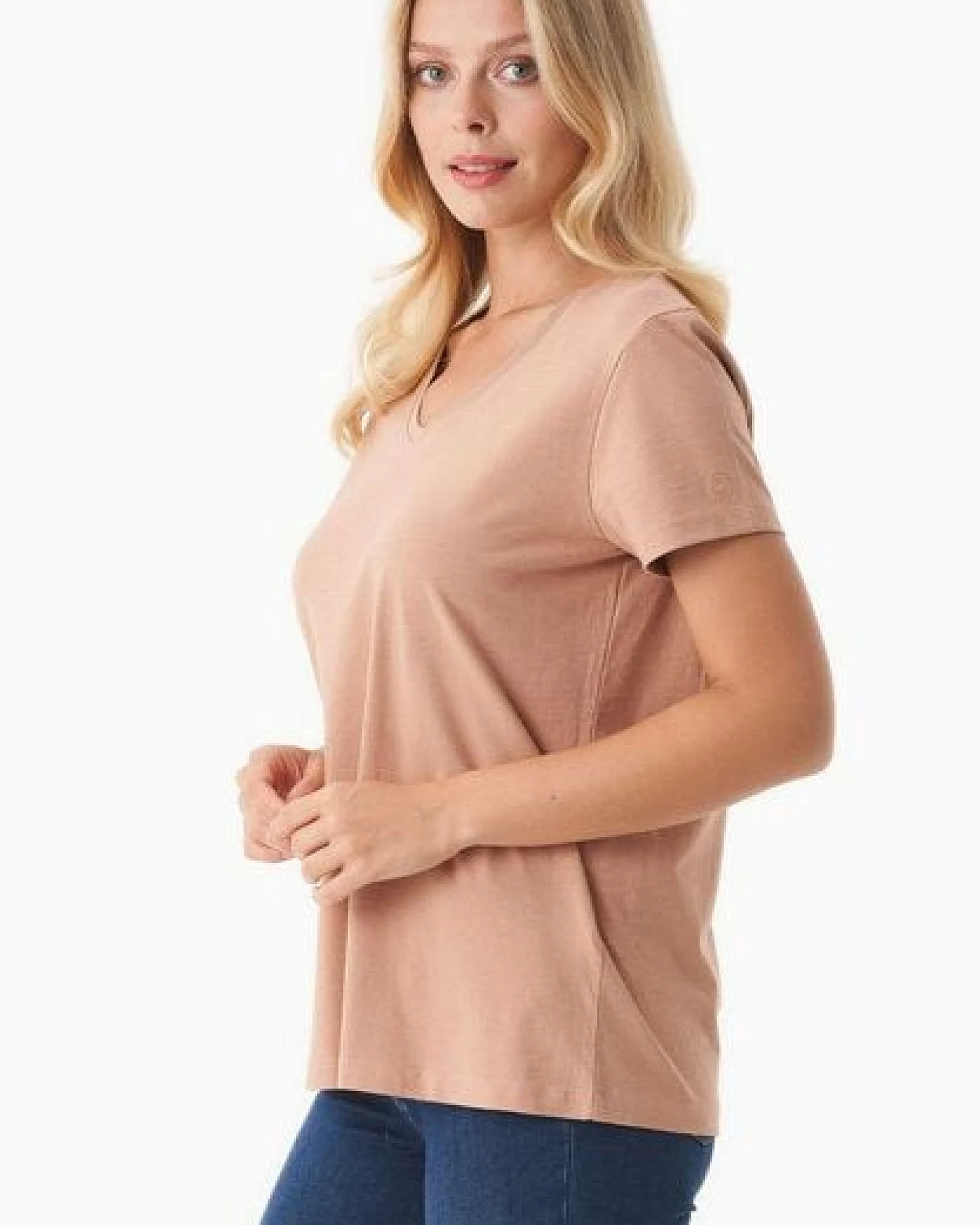 ORGANICATION Damen Basic T-Shirt aus Bio-Baumwolle mit V-Ausschnitt – Ansicht 4