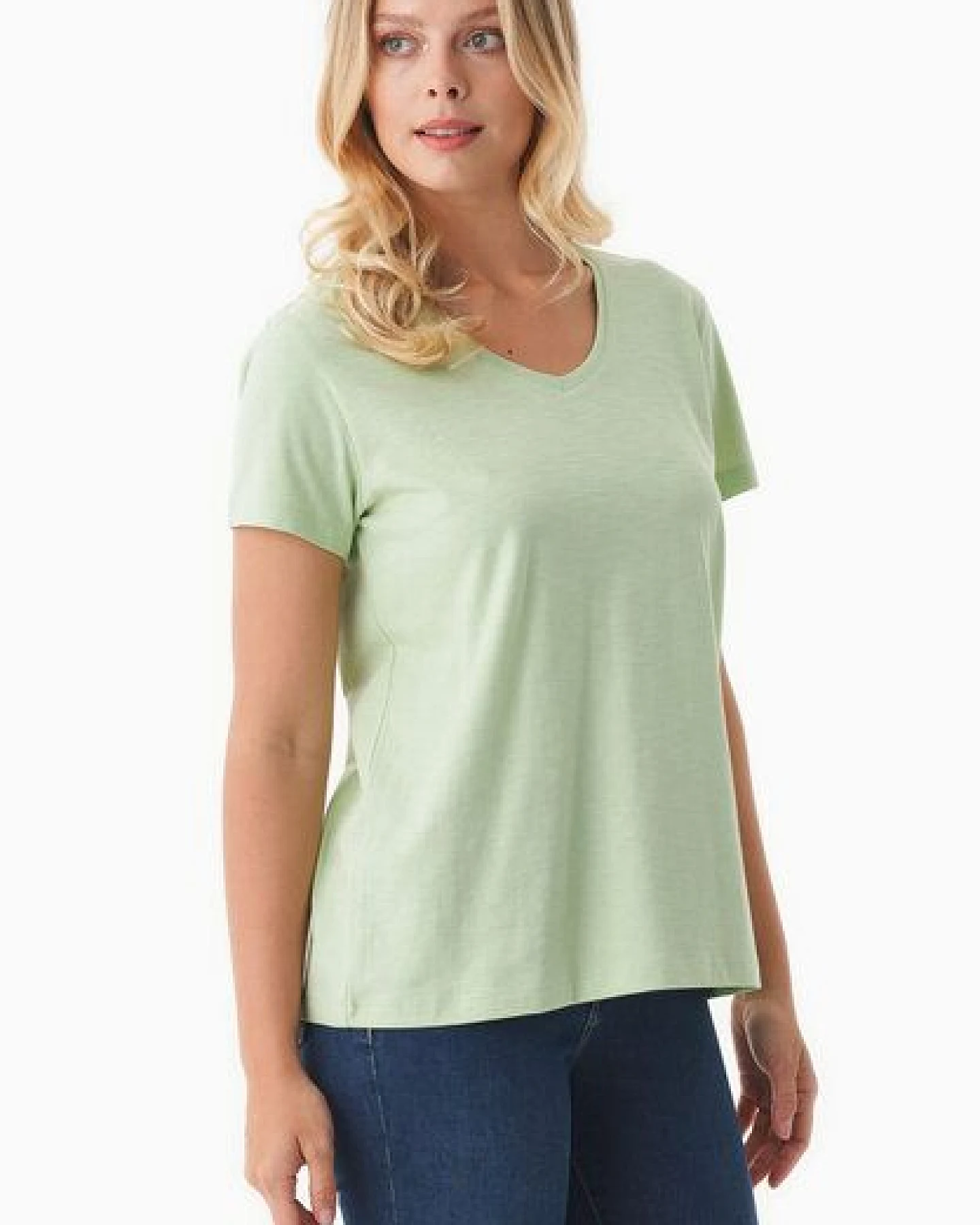 ORGANICATION Damen Basic T-Shirt aus Bio-Baumwolle mit V-Ausschnitt – Ansicht 3