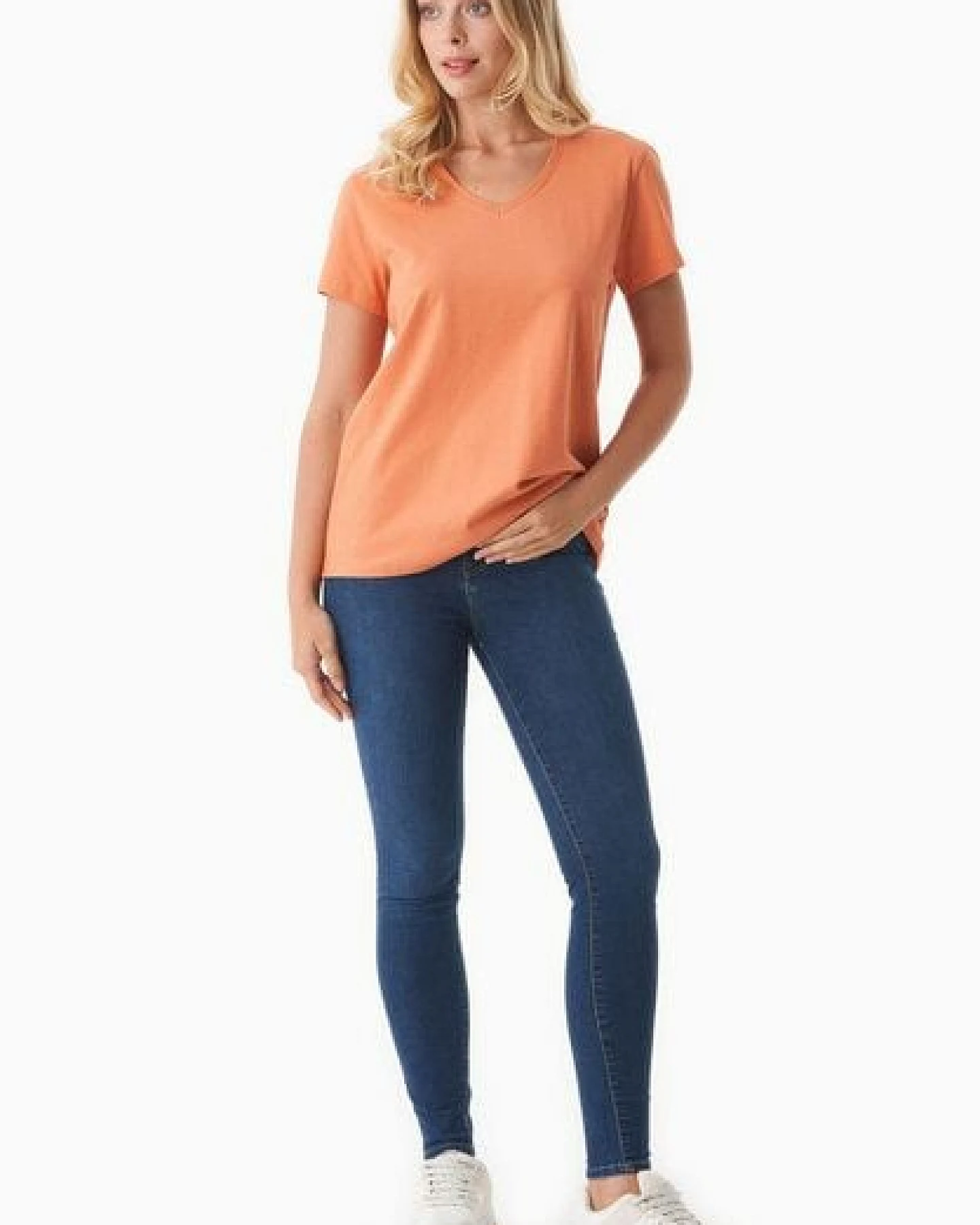 ORGANICATION Damen Basic T-Shirt aus Bio-Baumwolle mit V-Ausschnitt – Ansicht 2