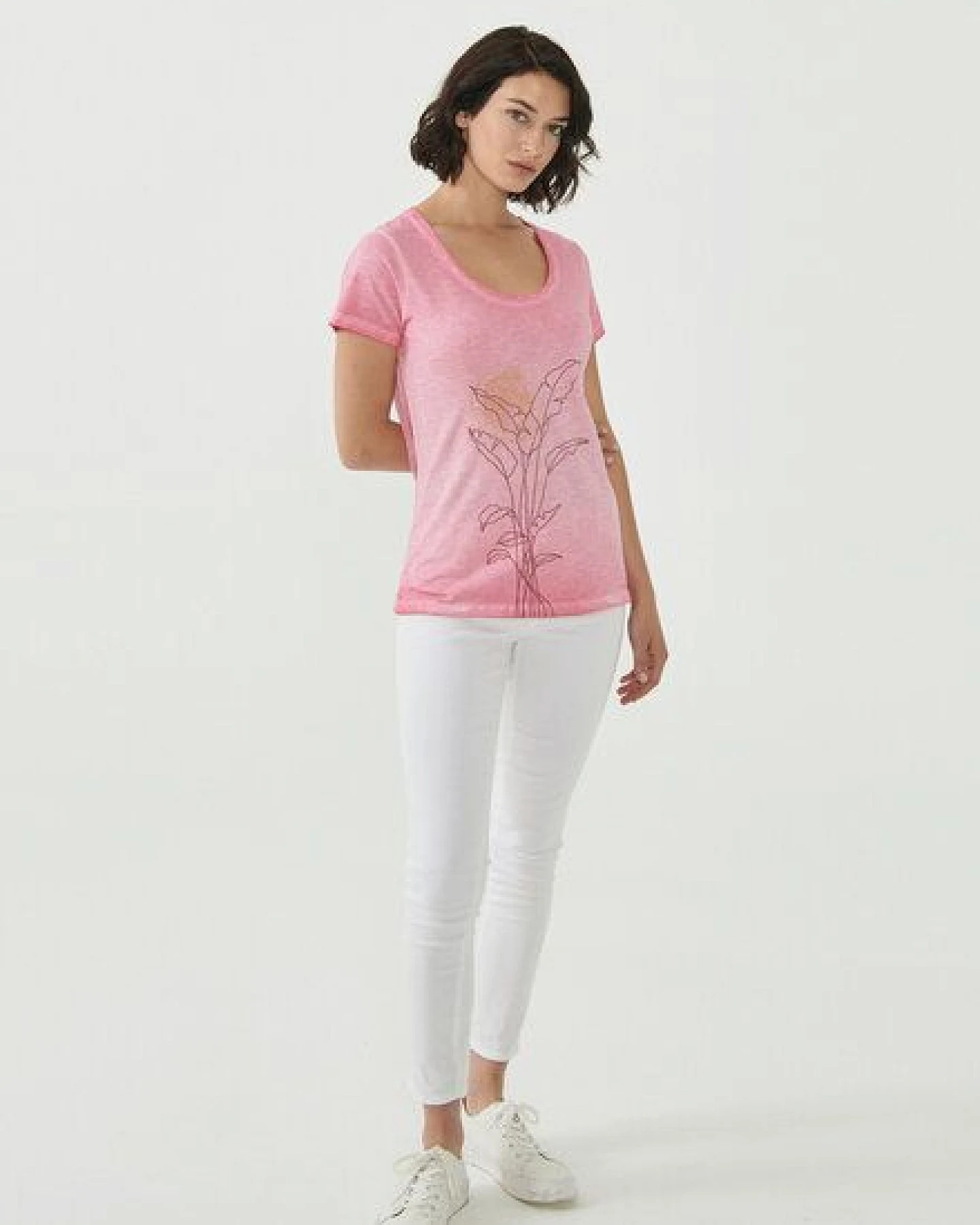ORGANICATION Cold Pigment Dyed T-shirt aus Bio-Baumwolle mit Pflanzen-Print – Ansicht 2