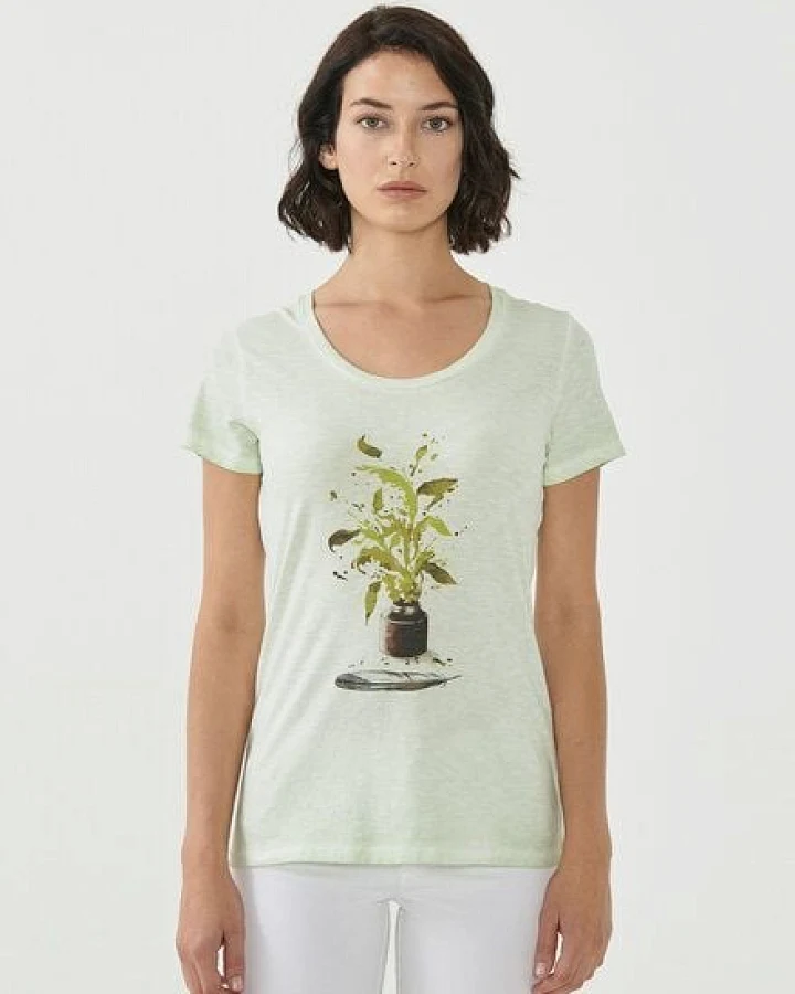 ORGANICATION Cold Pigment Dyed T-shirt aus Bio-Baumwolle mit Pflanzen-Print