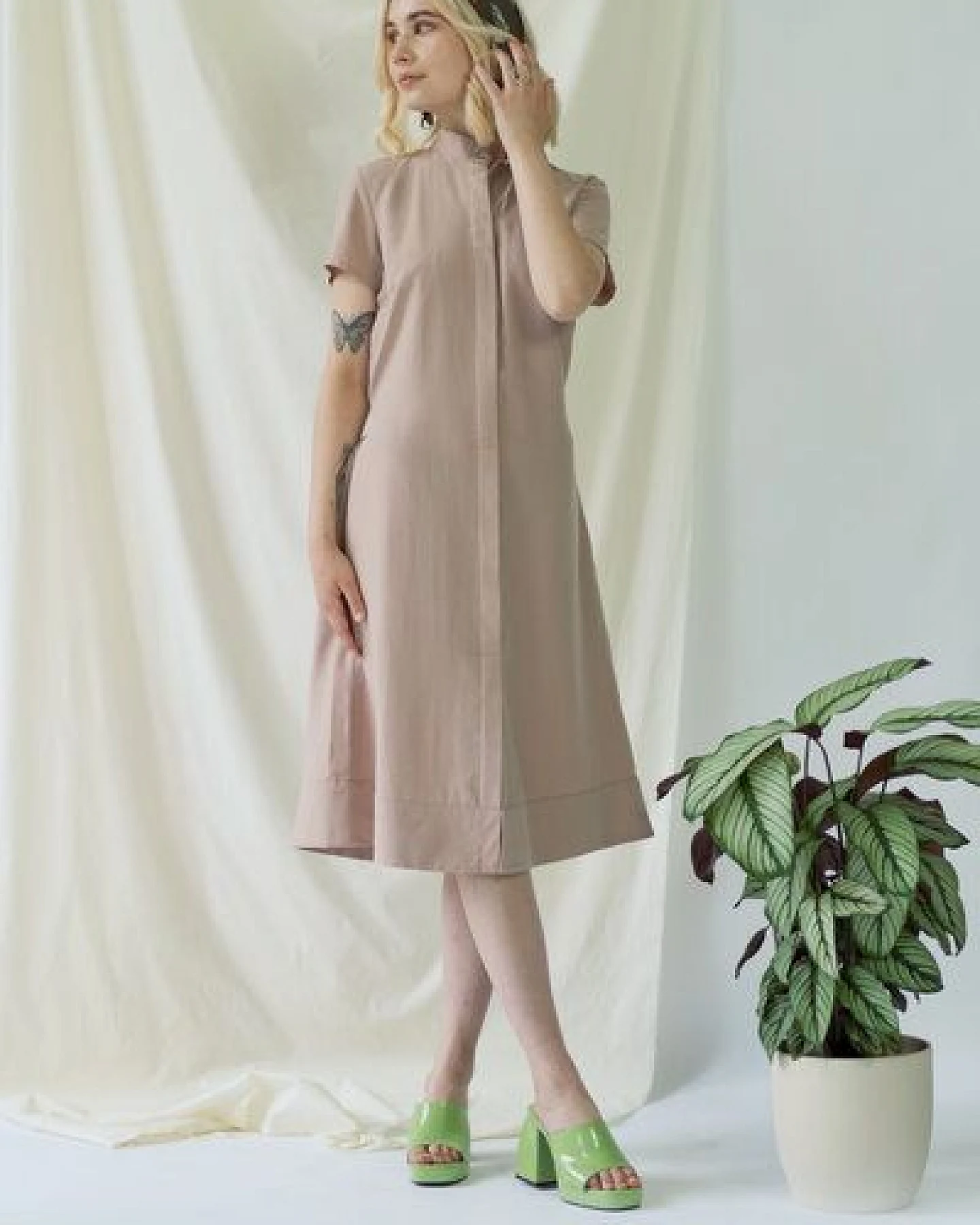 AYANI Melanie Hemdkleid mit kurzen Ärmeln – Ansicht 2