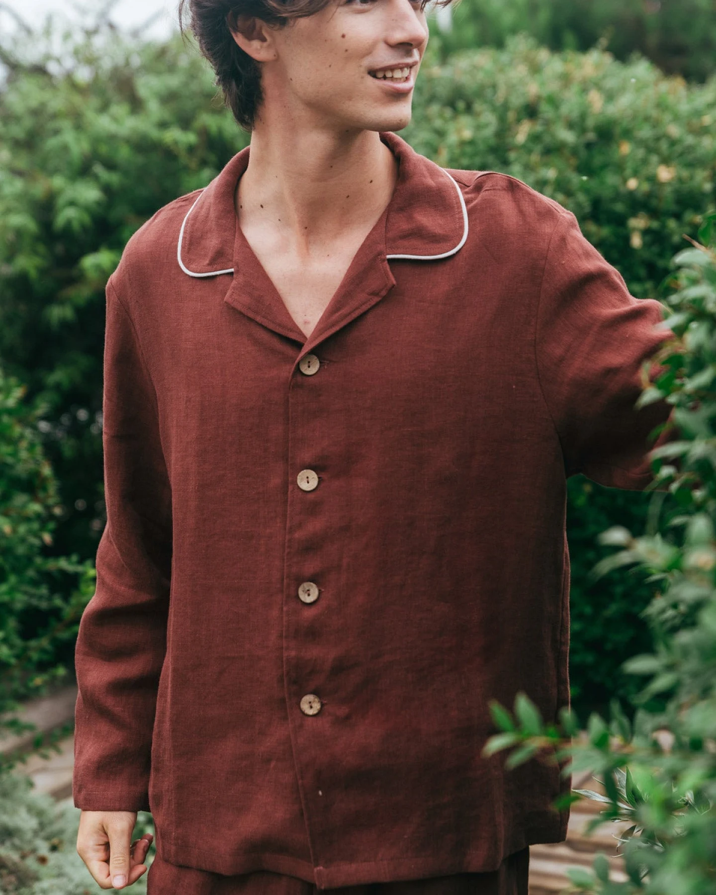 AmourLinen Herren vegan Set Pyjama Klassisch Harry Terracota – Ansicht 2