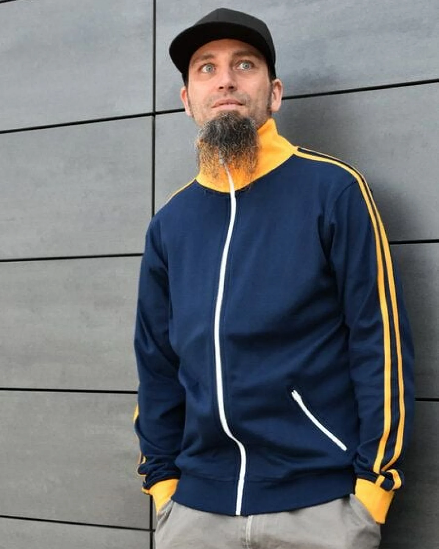 T-Shirtladen-Marktstrasse GmbH Interlockjacke blau-gelb – Ansicht 2