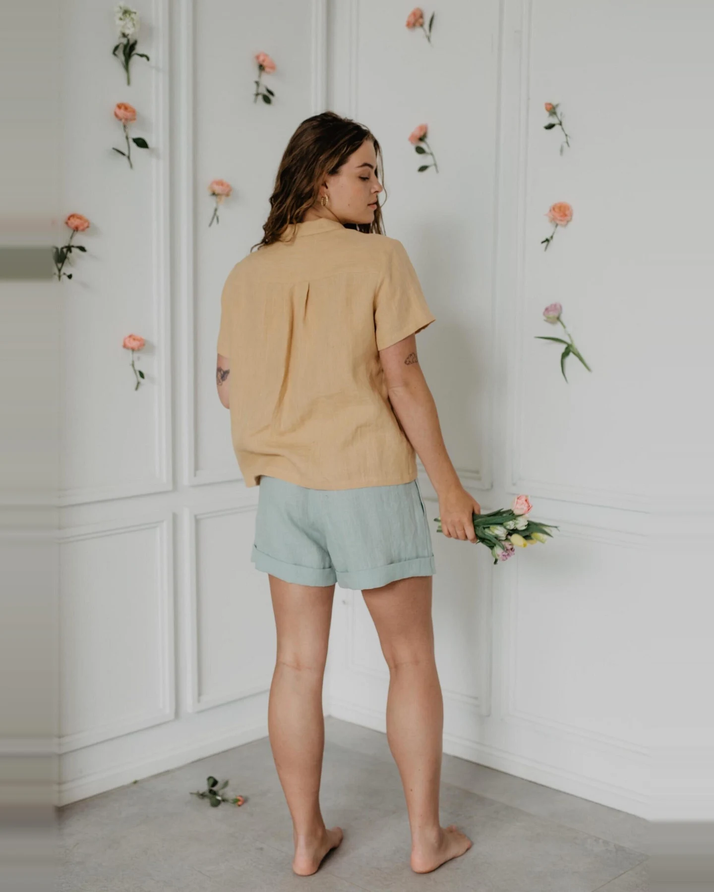 AmourLinen Damen vegan Kurze Hose Mia Salbei Grün – Ansicht 2