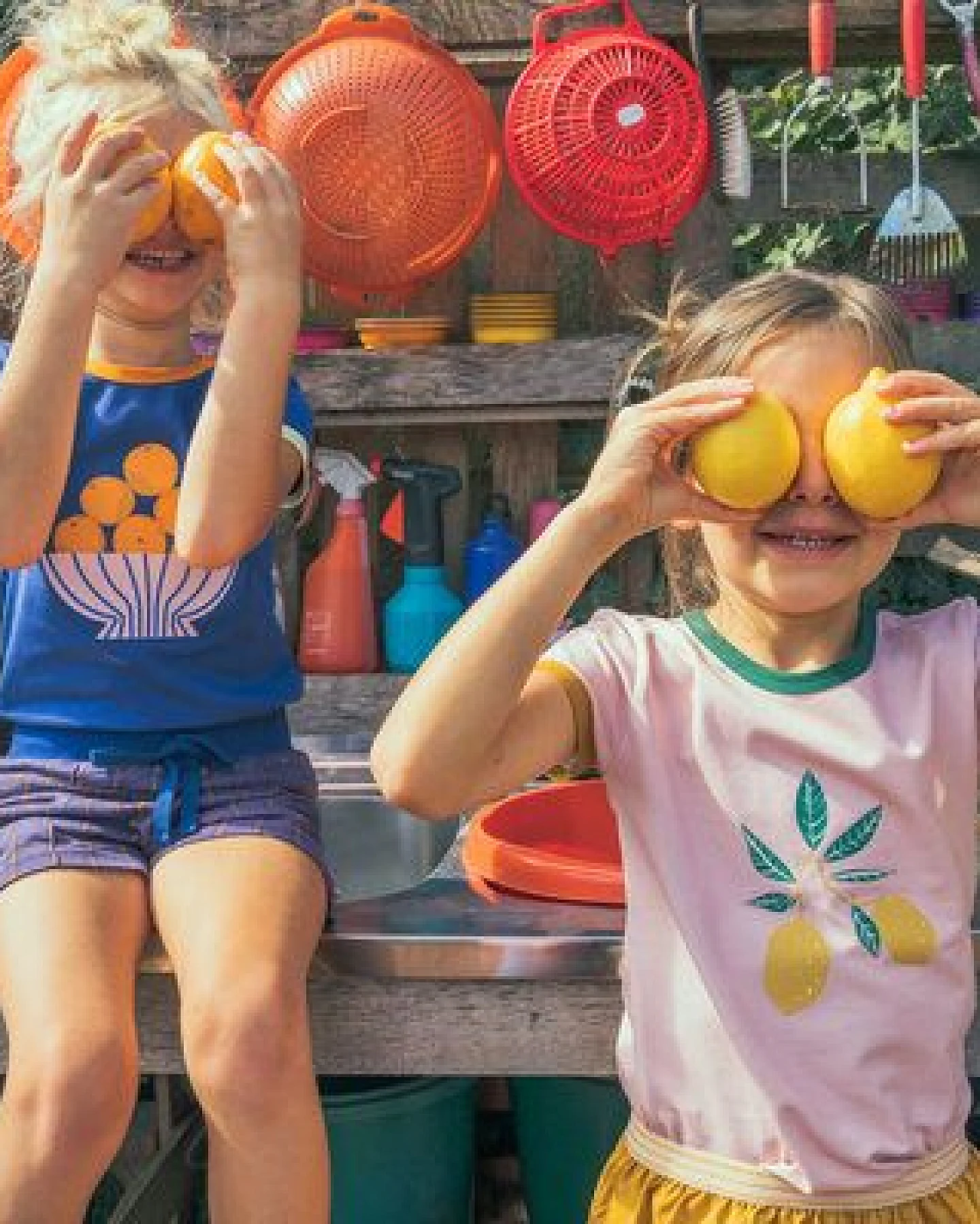 Baba Kidswear T-Shirt mit Obstschale als Motiv – Ansicht 3