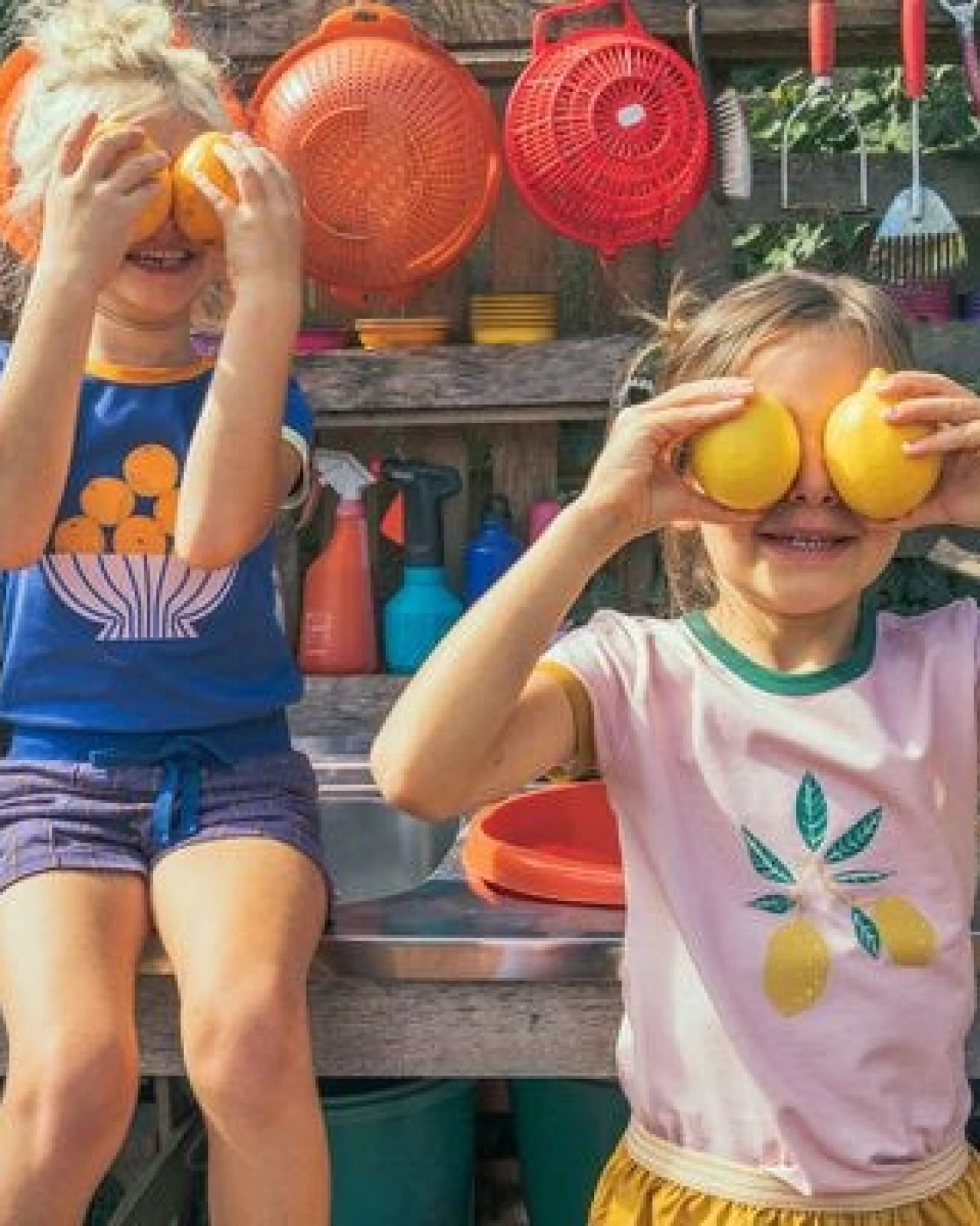 Baba Kidswear T-Shirt mit Obstschale als Motiv – Ansicht 3