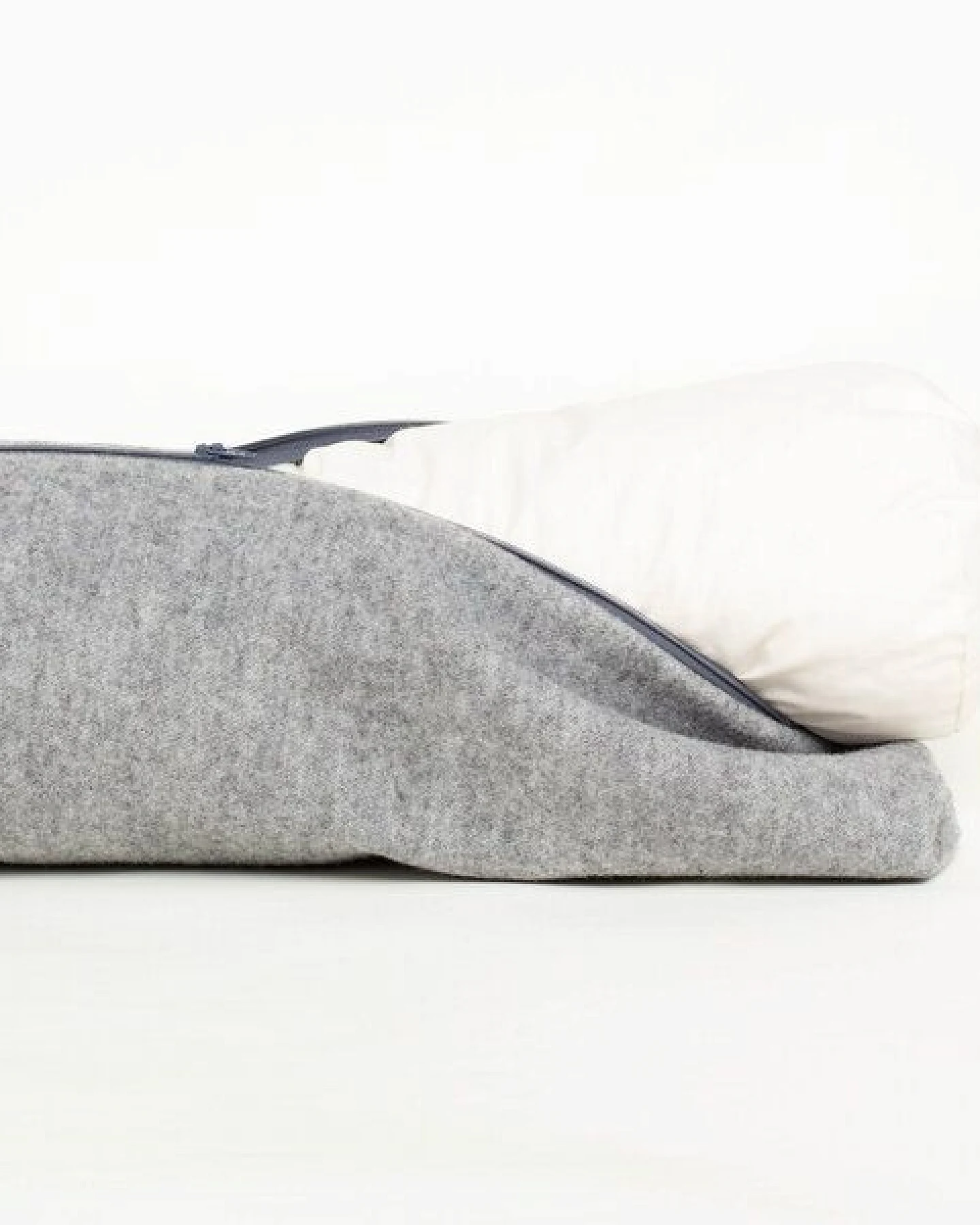nahtur-design Nackenrolle aus Flauschloden mit Naturfüllung – Ansicht 3