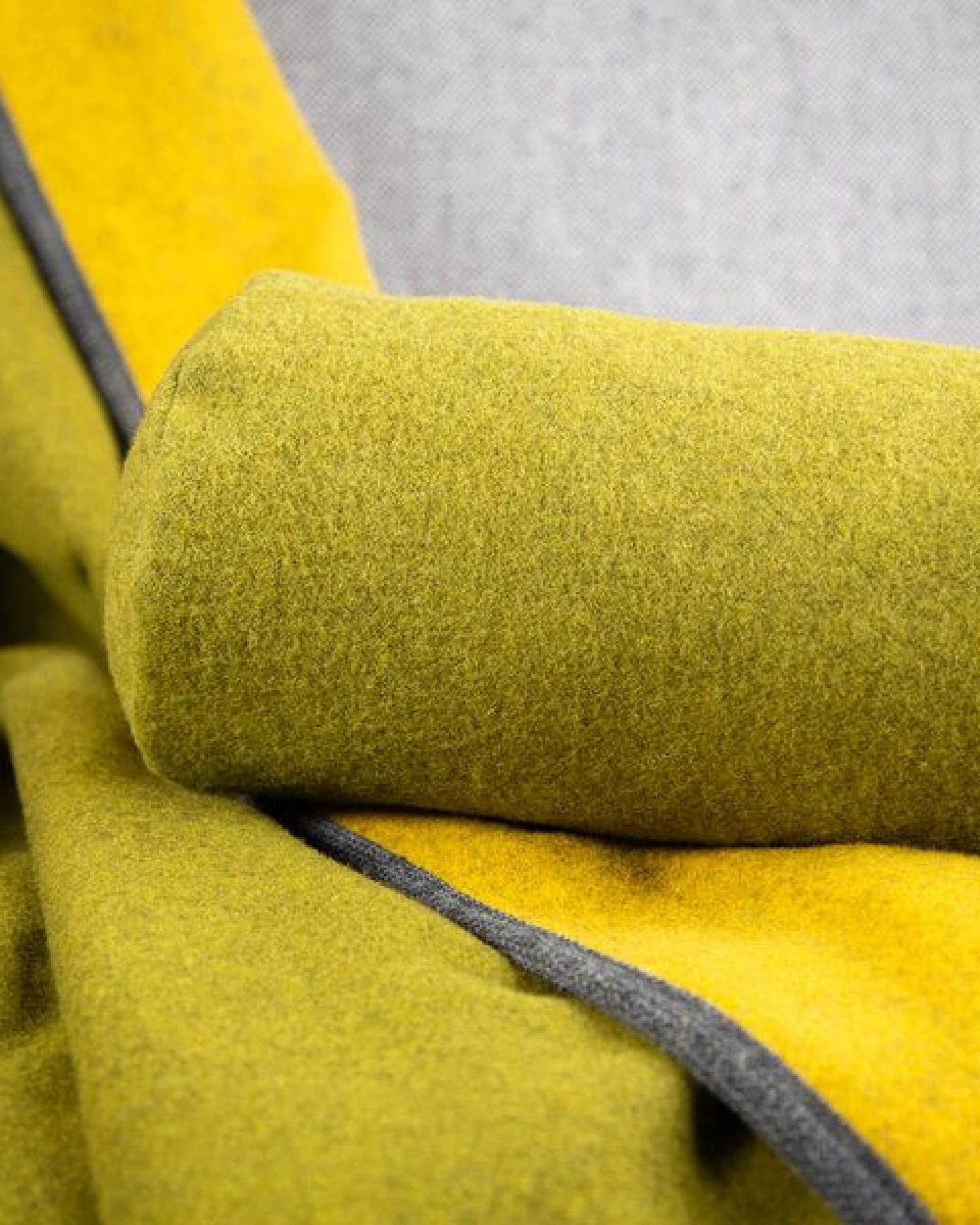 nahtur-design Nackenrolle aus Flauschloden mit Naturfüllung – Ansicht 3