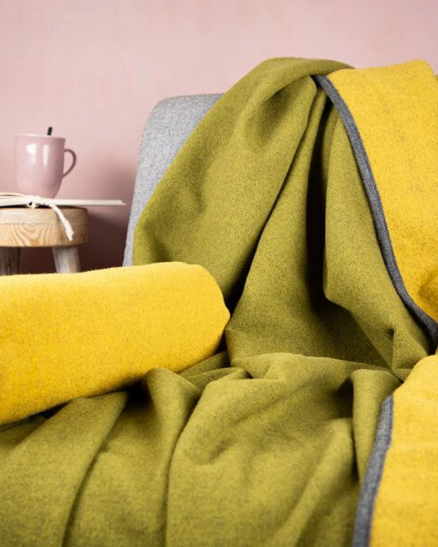 nahtur-design Nackenrolle aus Flauschloden mit Naturfüllung – Ansicht 3
