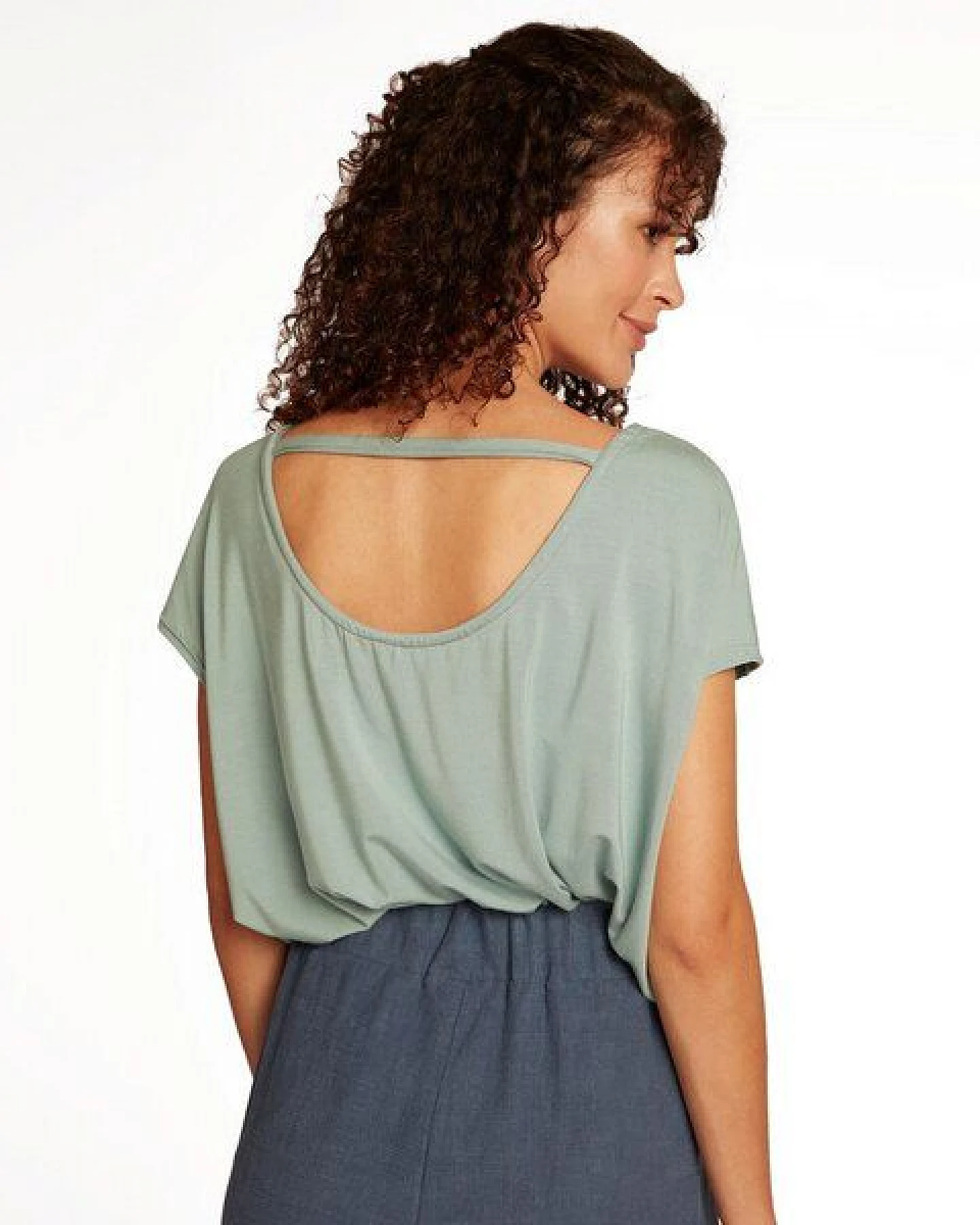 WiDDA berlin Rückenfreies Shirt FARI aus TENCEL® Modal Jersey – Ansicht 2