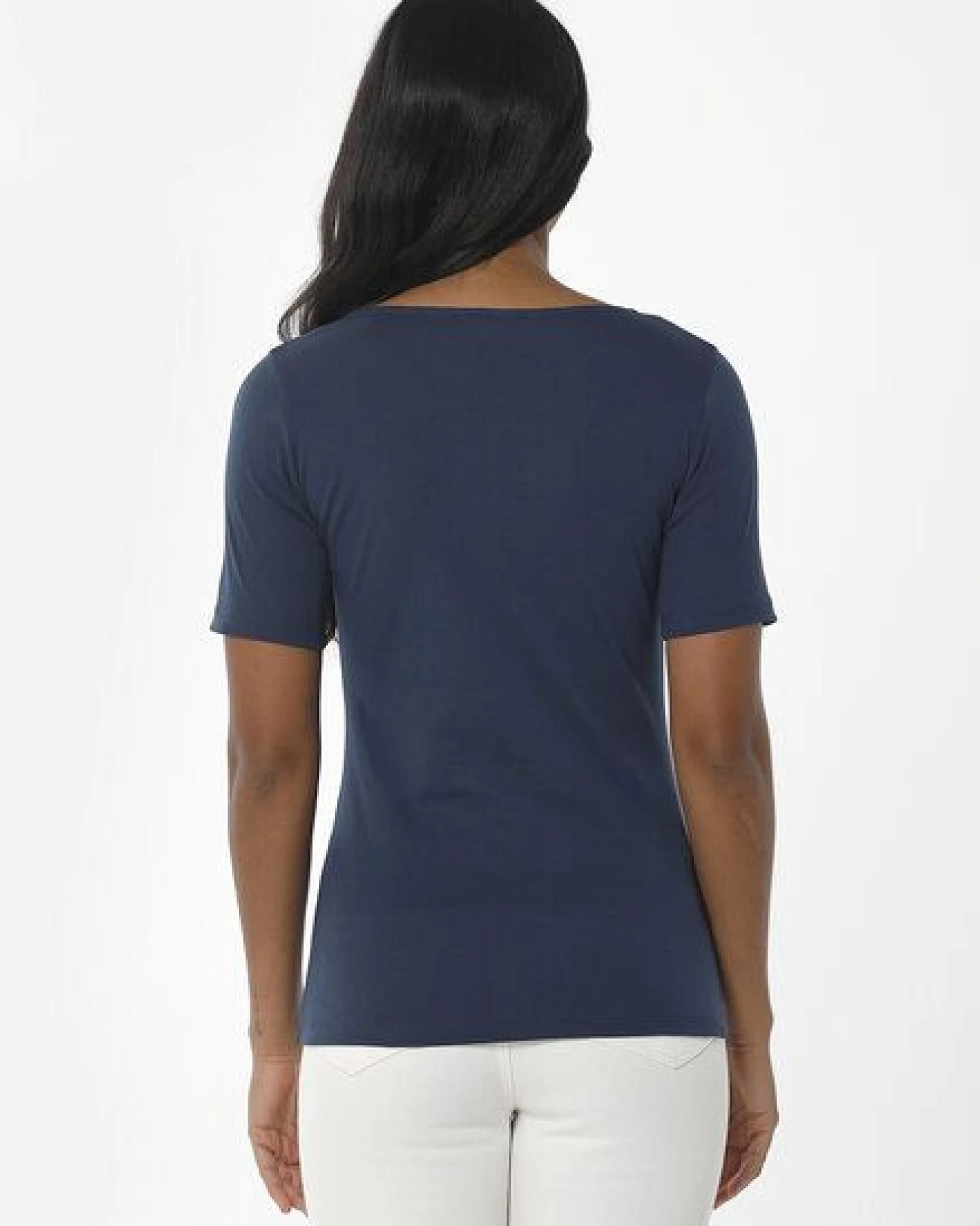 ORGANICATION Geripptes T-Shirt aus Bio-Baumwolle mit V-Ausschnitt – Ansicht 4
