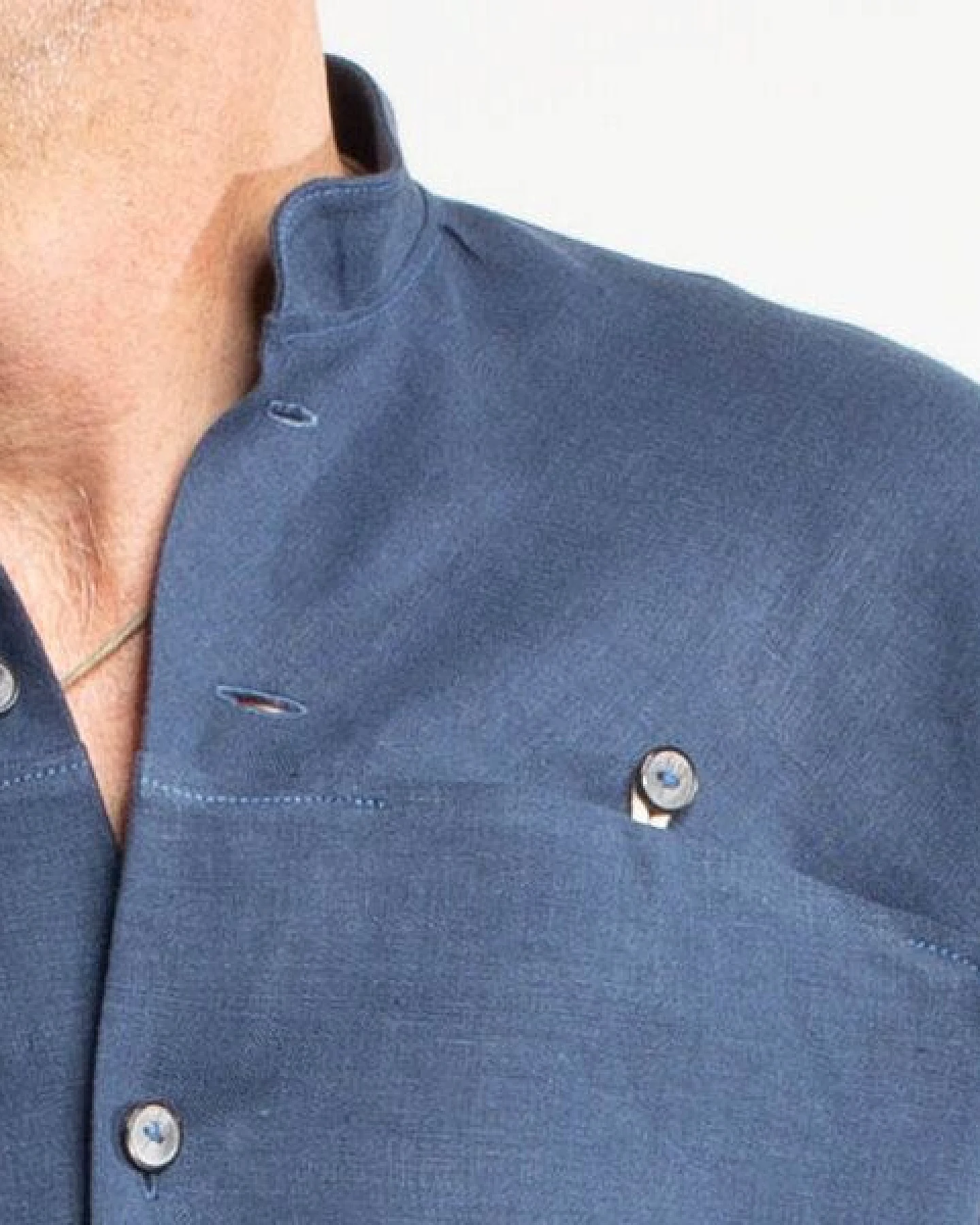 nahtur-design Leinenhemd mit Stehkragen und Raglanärmel, blau – Ansicht 4