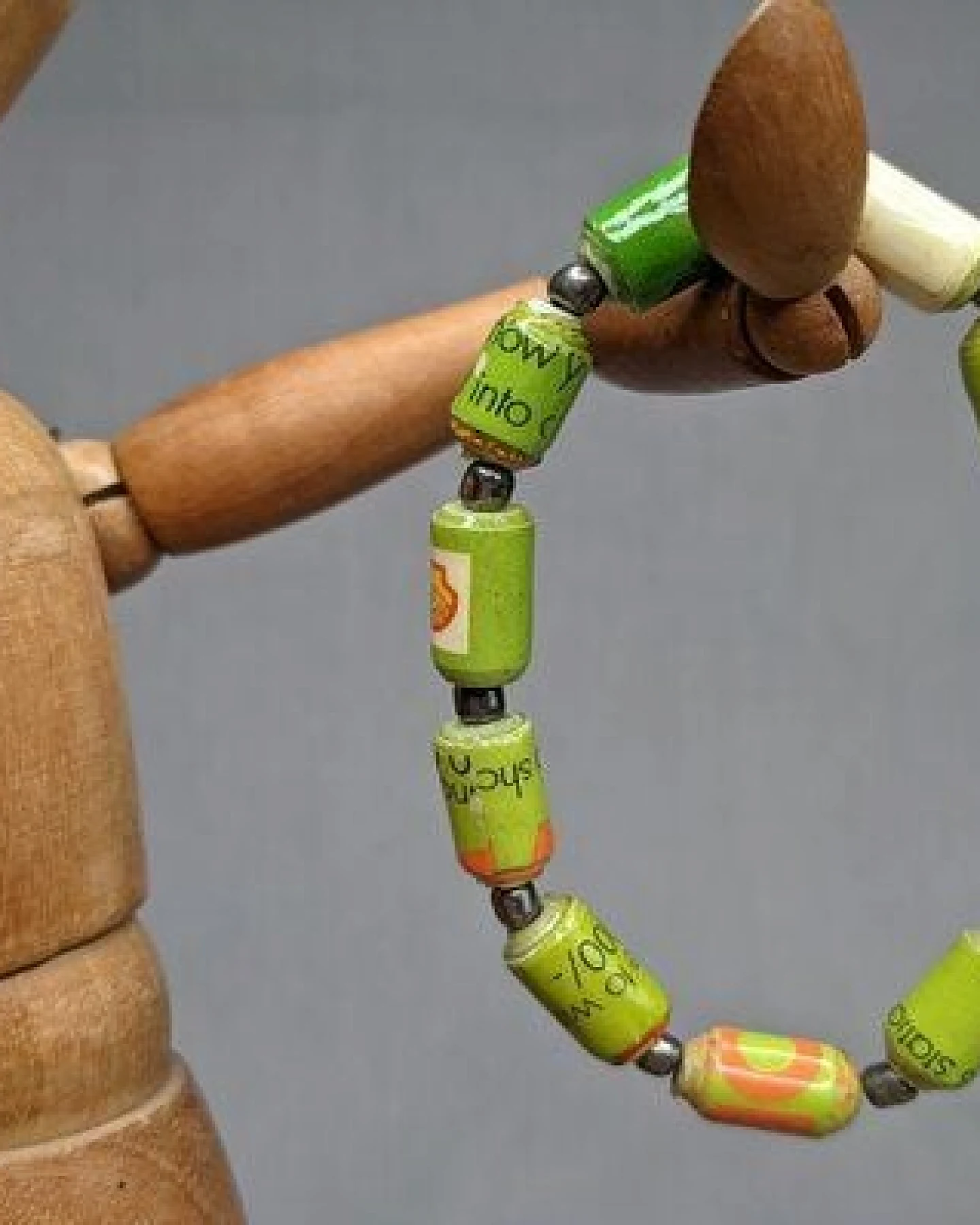 PEARLS OF AFRICA Armband aus Papierperlen "KRIBI" recycelt – Ansicht 3
