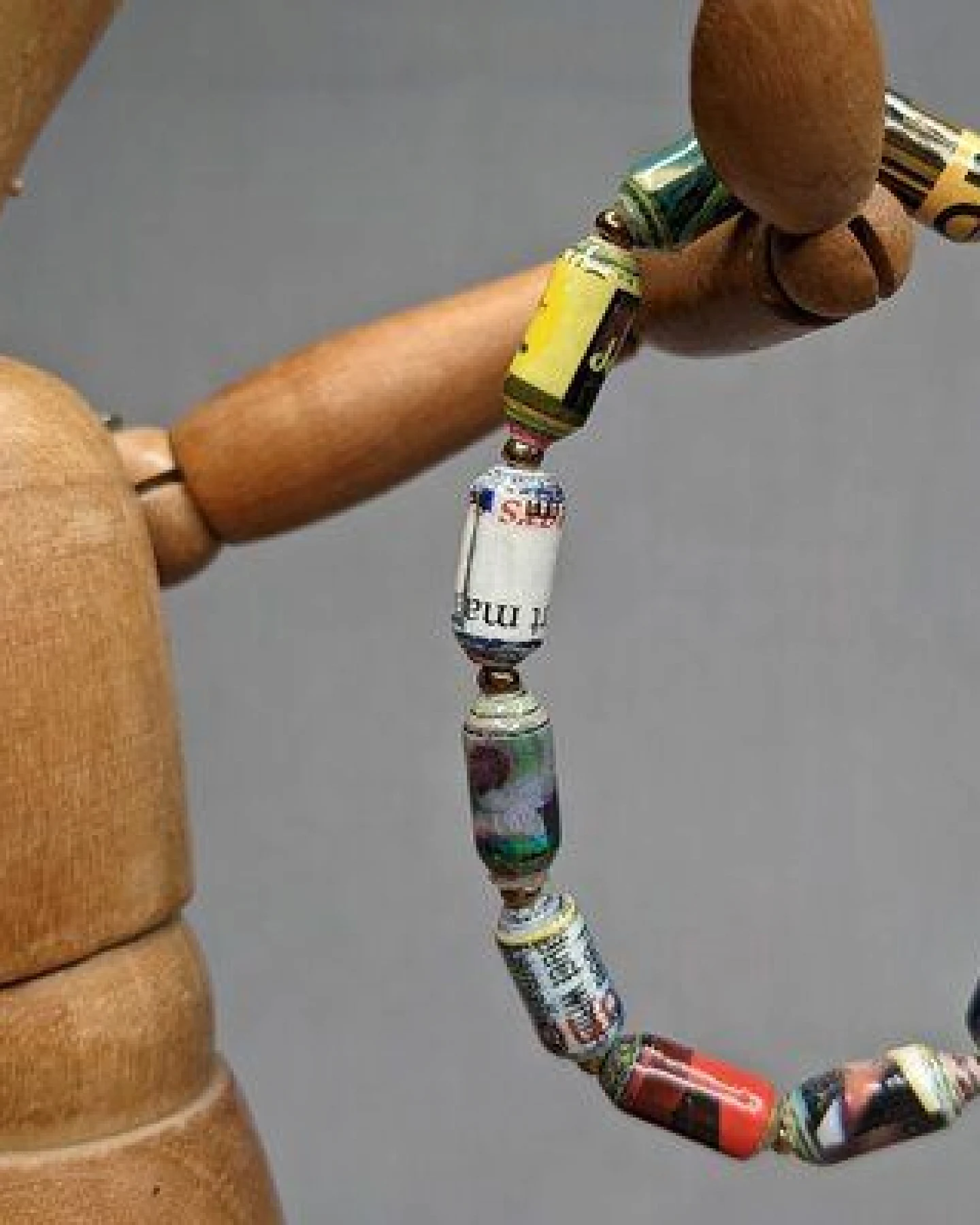 PEARLS OF AFRICA Armband aus Papierperlen "KRIBI" recycelt – Ansicht 3