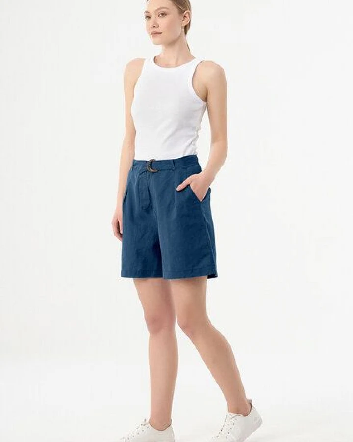 ORGANICATION Shorts aus Leinengemisch mit Bindegürtel