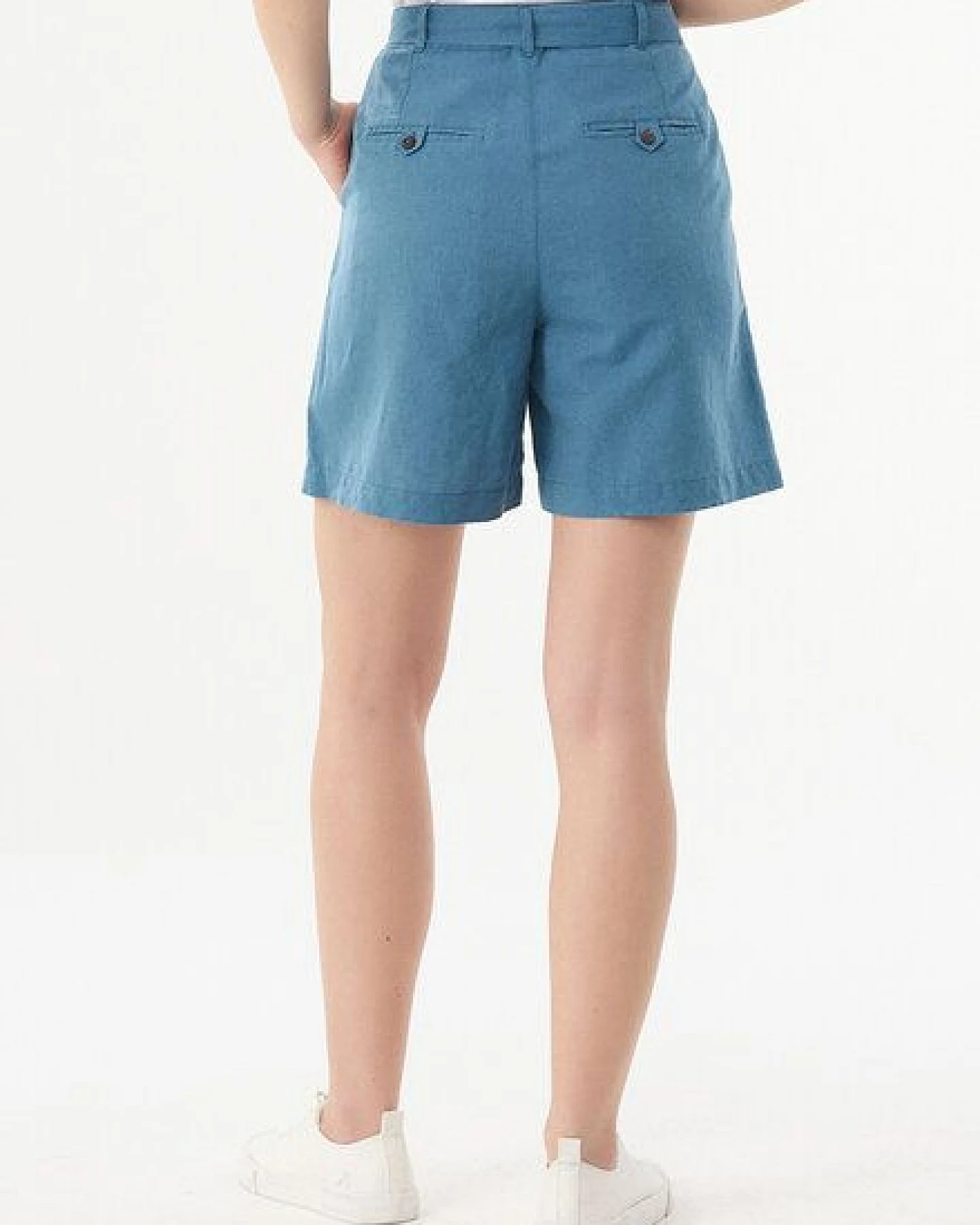 ORGANICATION Shorts aus Leinengemisch mit Bindegürtel – Ansicht 4
