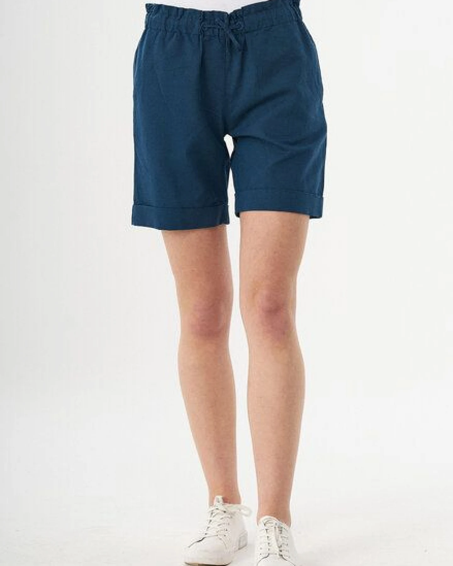 ORGANICATION Paperbag-Shorts aus Leinengemisch – Ansicht 2